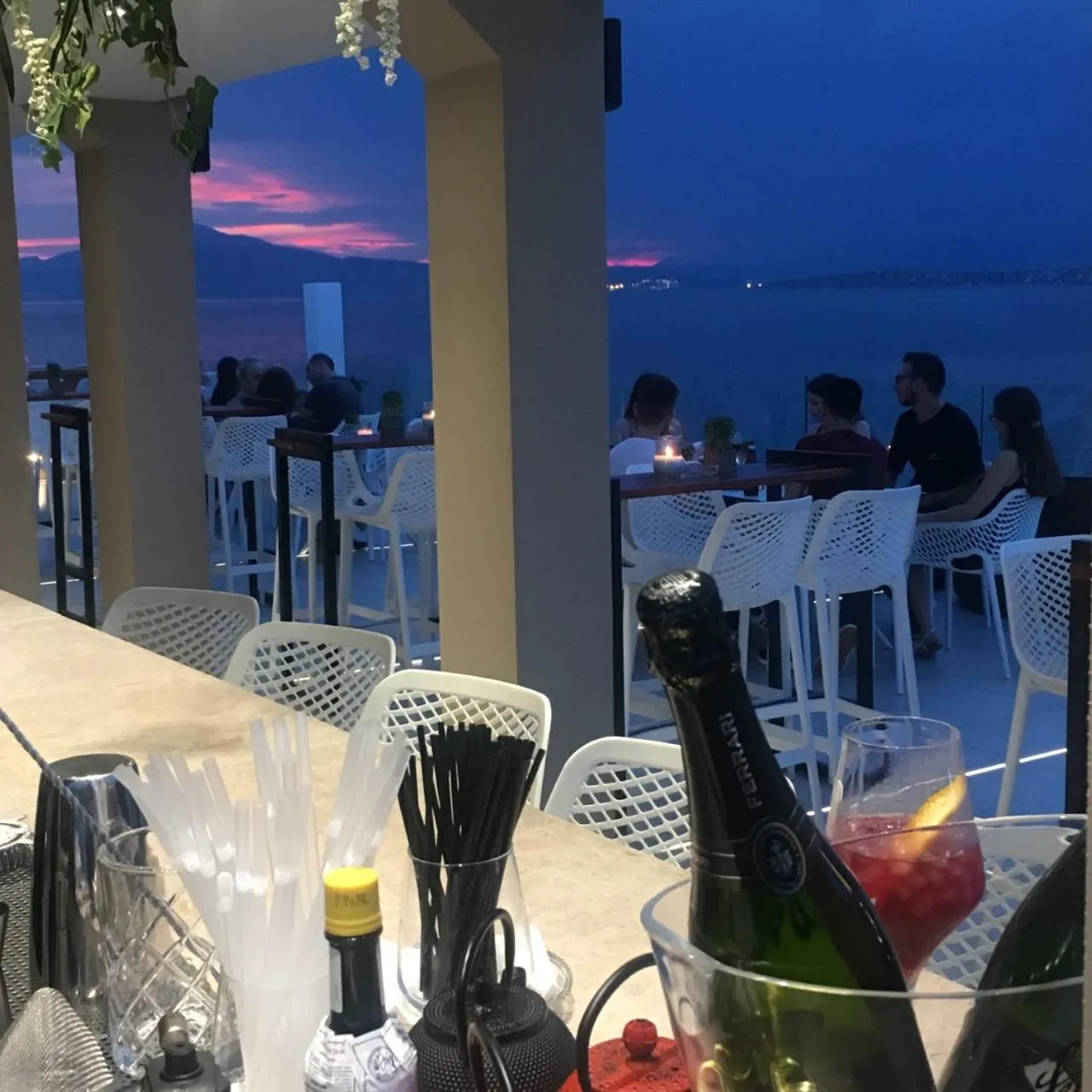 Restaurant/places to eat in Aianteion Bay Luxury Hotel & Suites