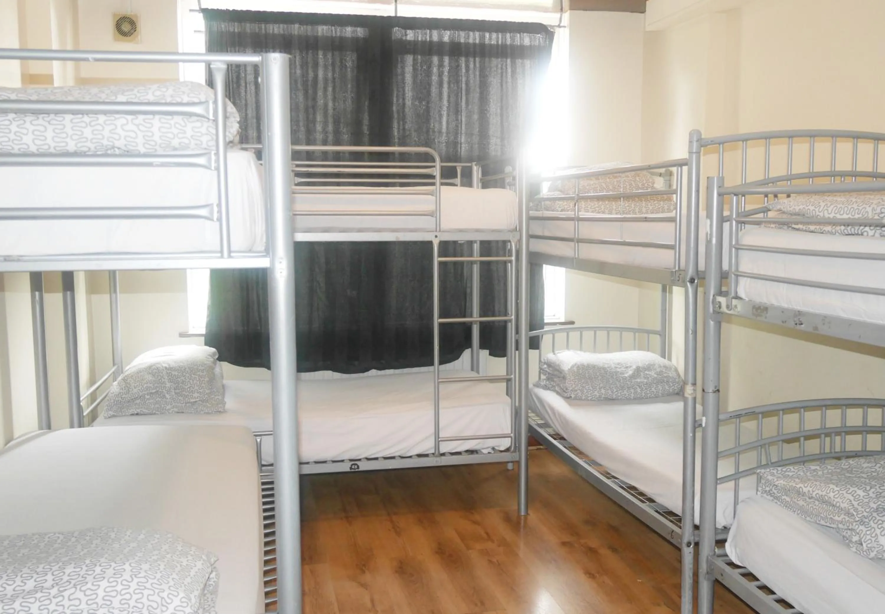 bunk bed, Bed in Kensal Green Backpackers