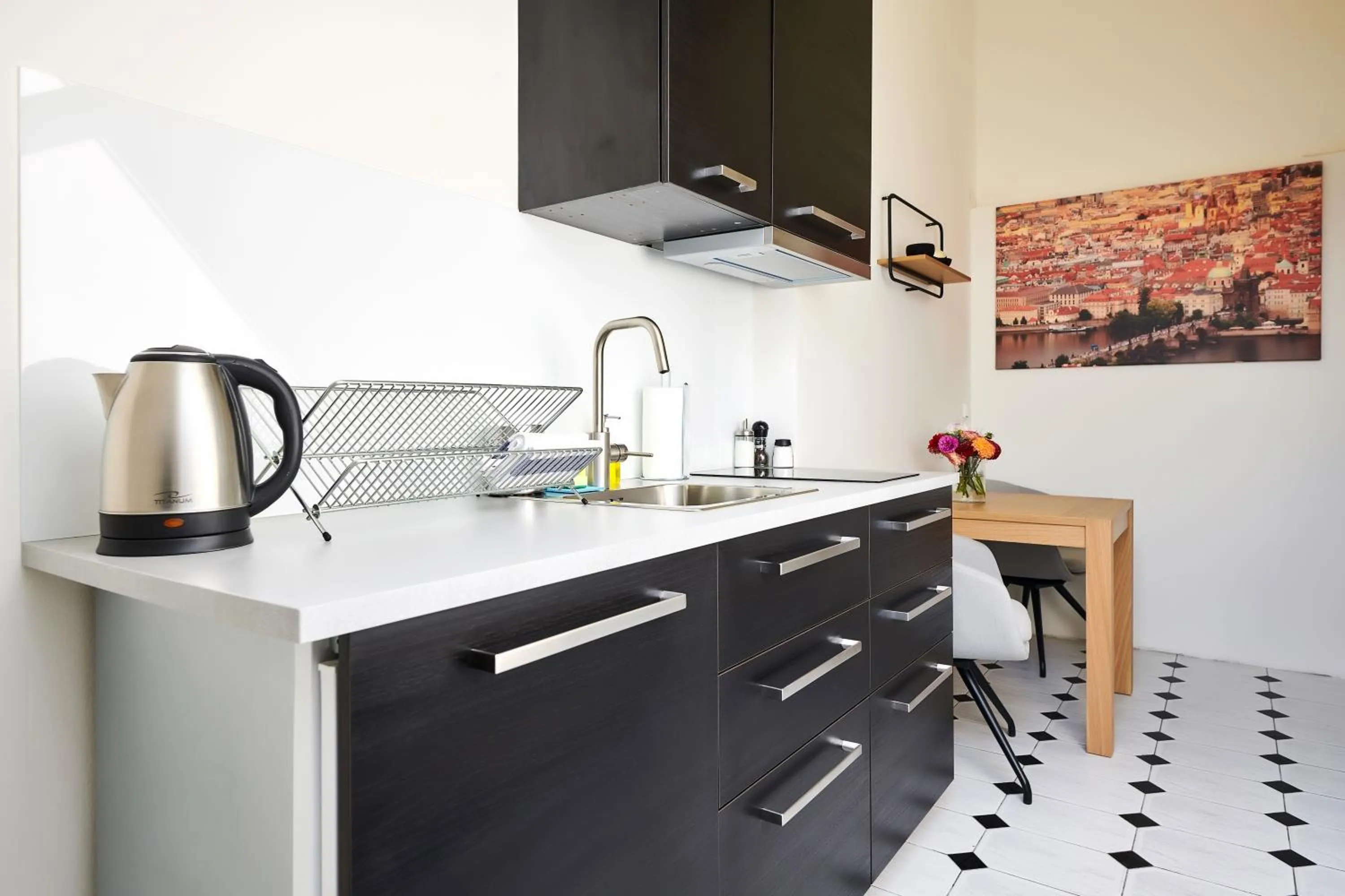 Coffee/tea facilities in Royal Route Residence Lesser Town
