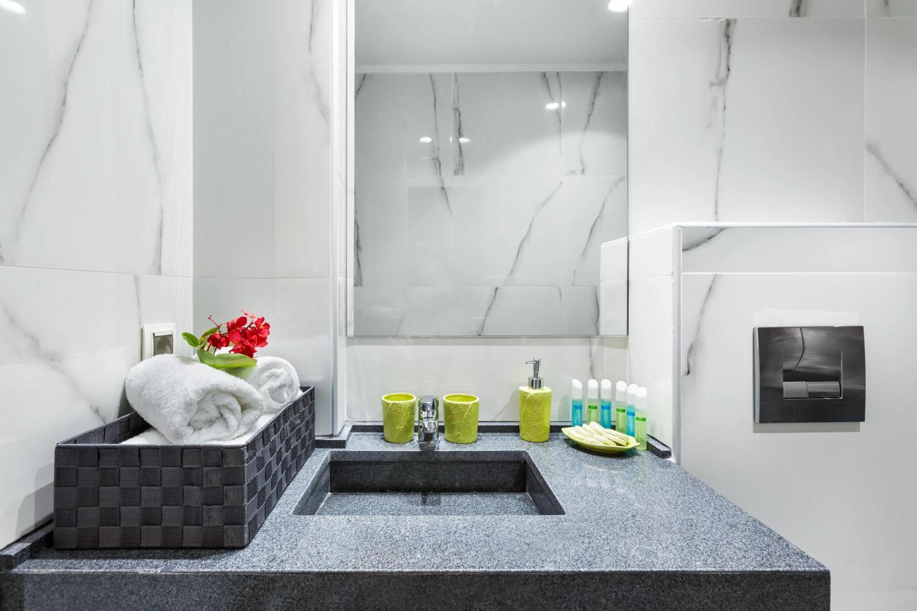 Bathroom in Nymphes Deluxe Accommodation Pefkochori