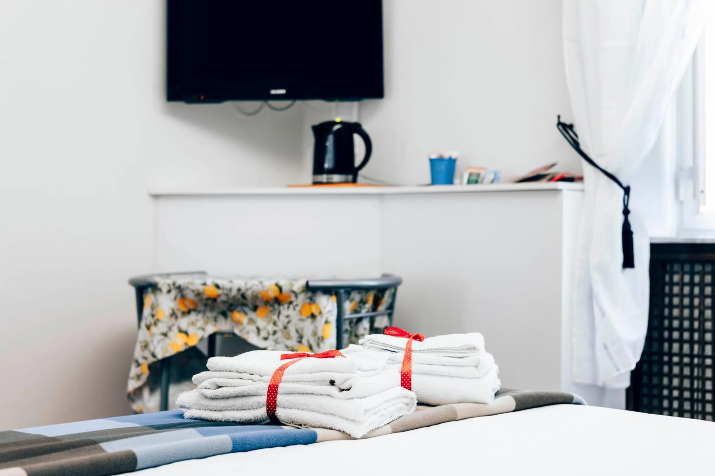 TV and multimedia, Bed in La Casa Del Sole A Mergellina