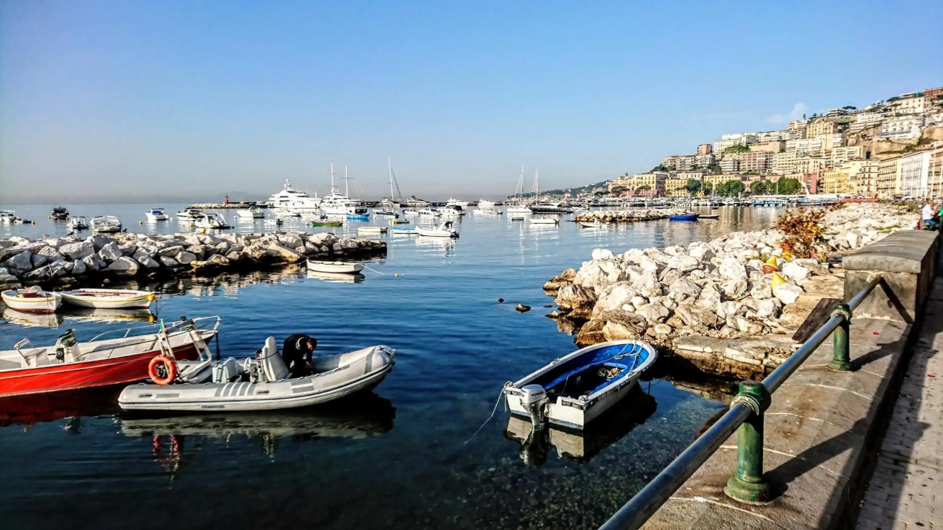 Landmark view in La Casa Del Sole A Mergellina Landmark view in La Casa Del Sole A Mergellina