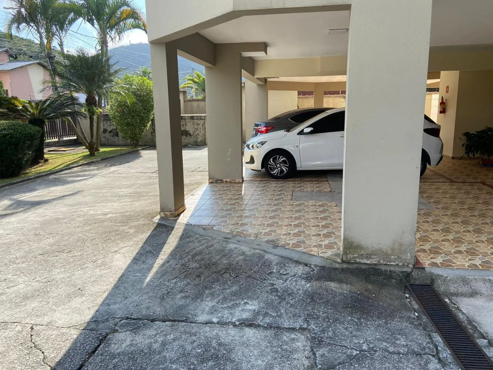 Parking in apto lindo 2 dor piscina AR internet 102 B