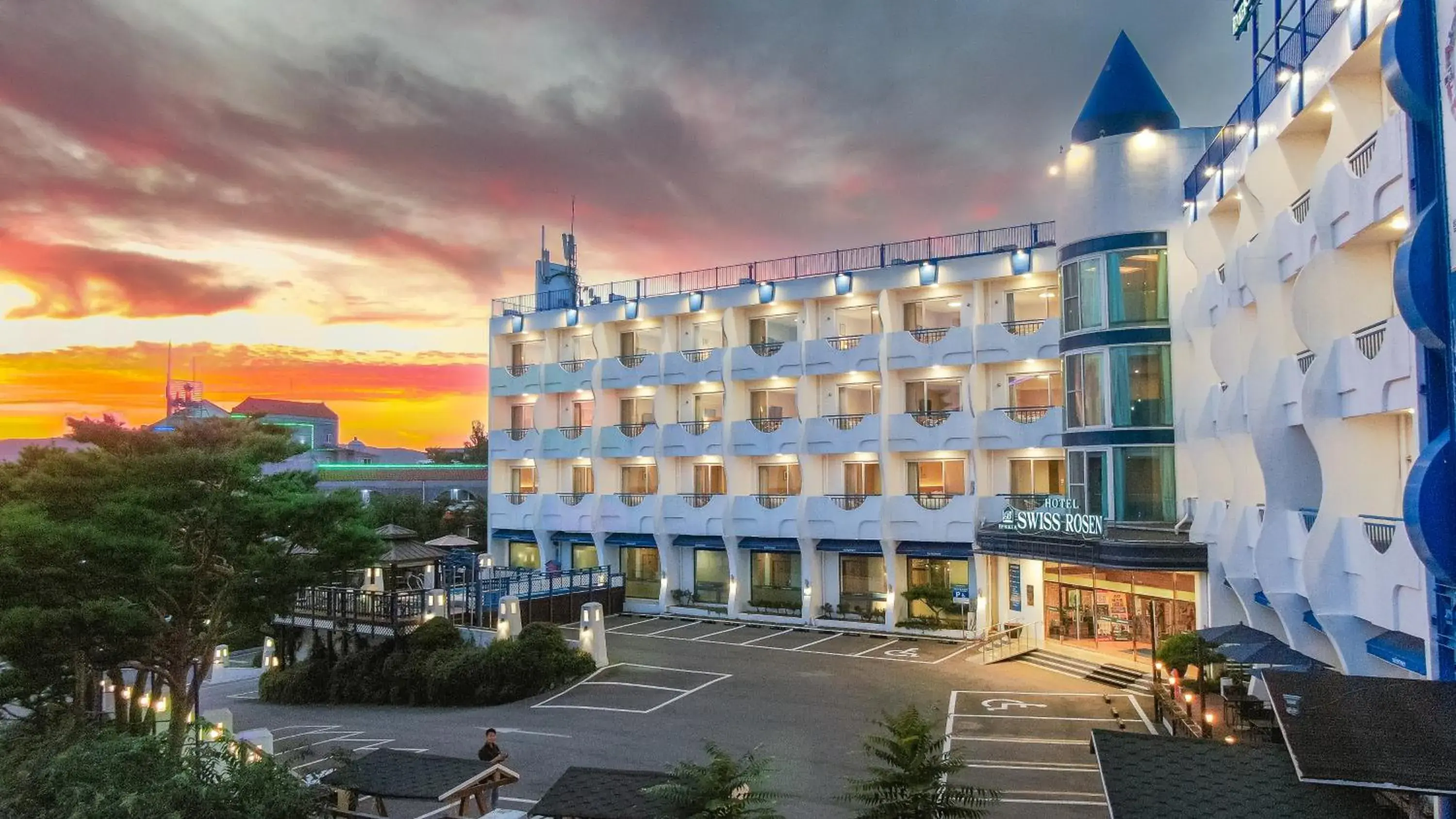 Property building in Benikea Swiss Rosen Hotel Property building in Benikea Swiss Rosen Hotel