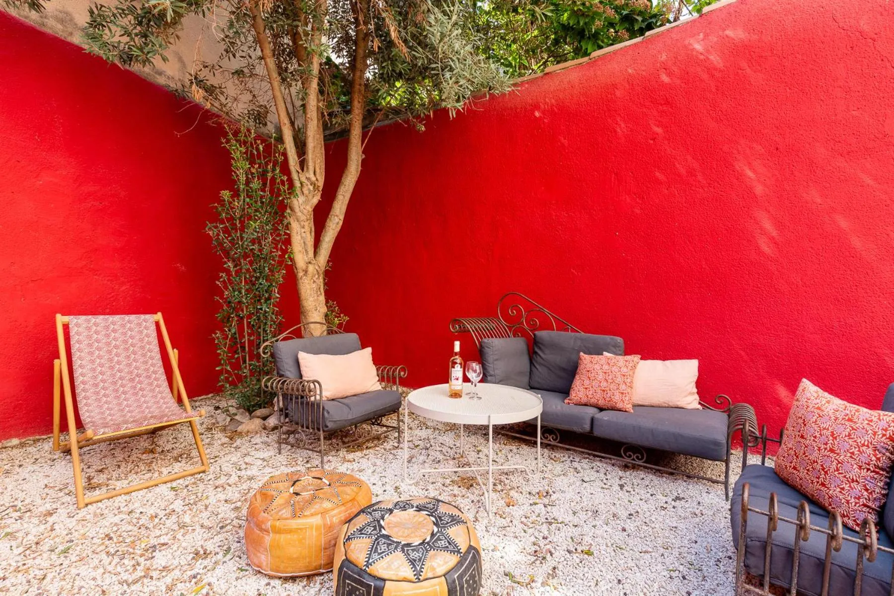 Patio in LE PANIER ENCHANTÉ - Suites & Loft - Terrasse et patio au dessus du Vieux Port