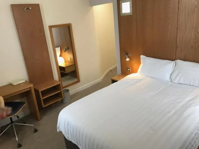 Bed in Corona Hotel Rotherham Sheffield Meadowhall