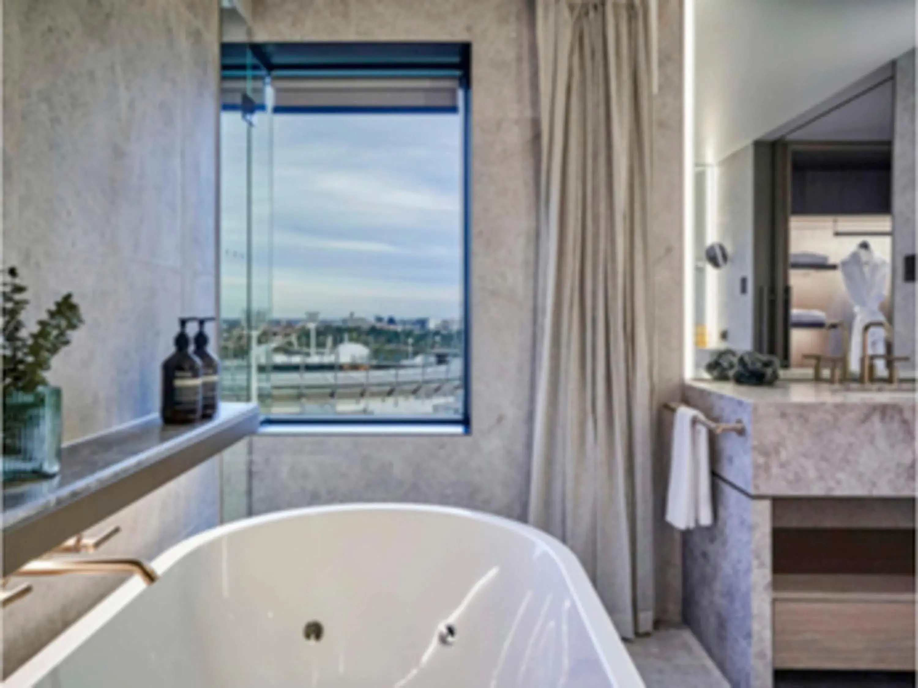 Bathroom, Bed in Pullman Melbourne On the Park Bathroom, Bed in Pullman Melbourne On the Park