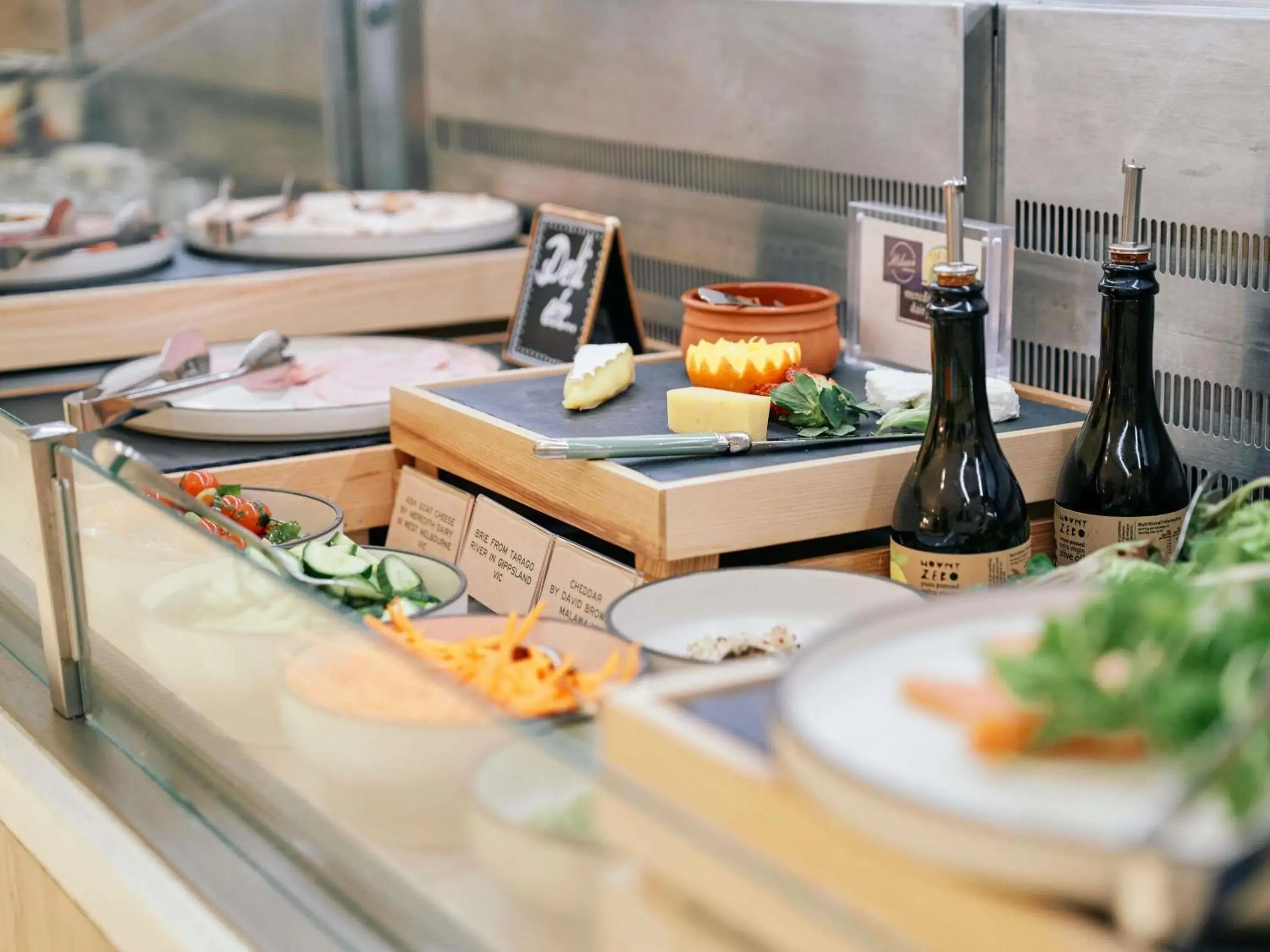 Restaurant/places to eat in Pullman Melbourne On the Park Restaurant/places to eat in Pullman Melbourne On the Park