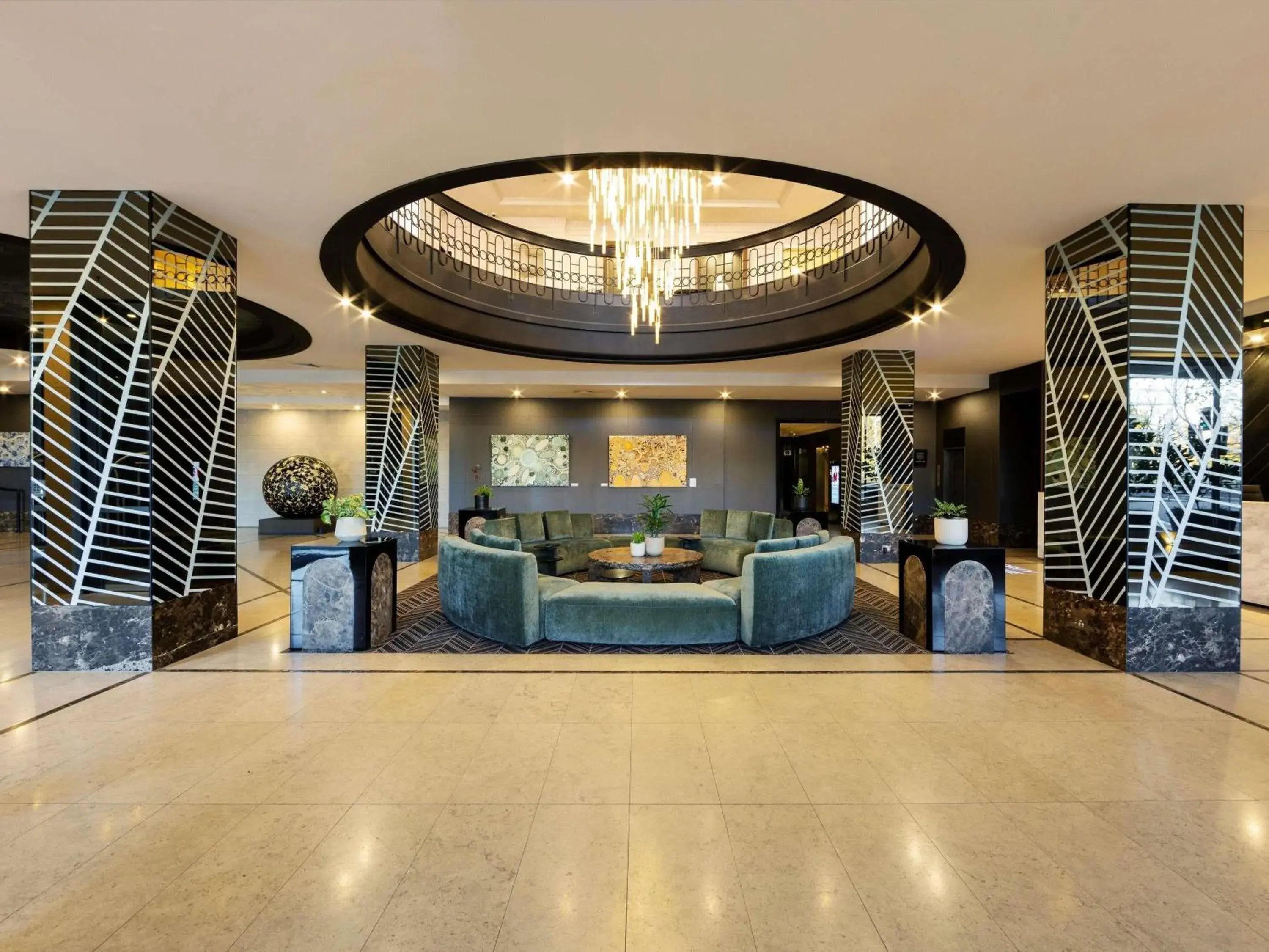 Property building in Pullman Melbourne On the Park Property building in Pullman Melbourne On the Park