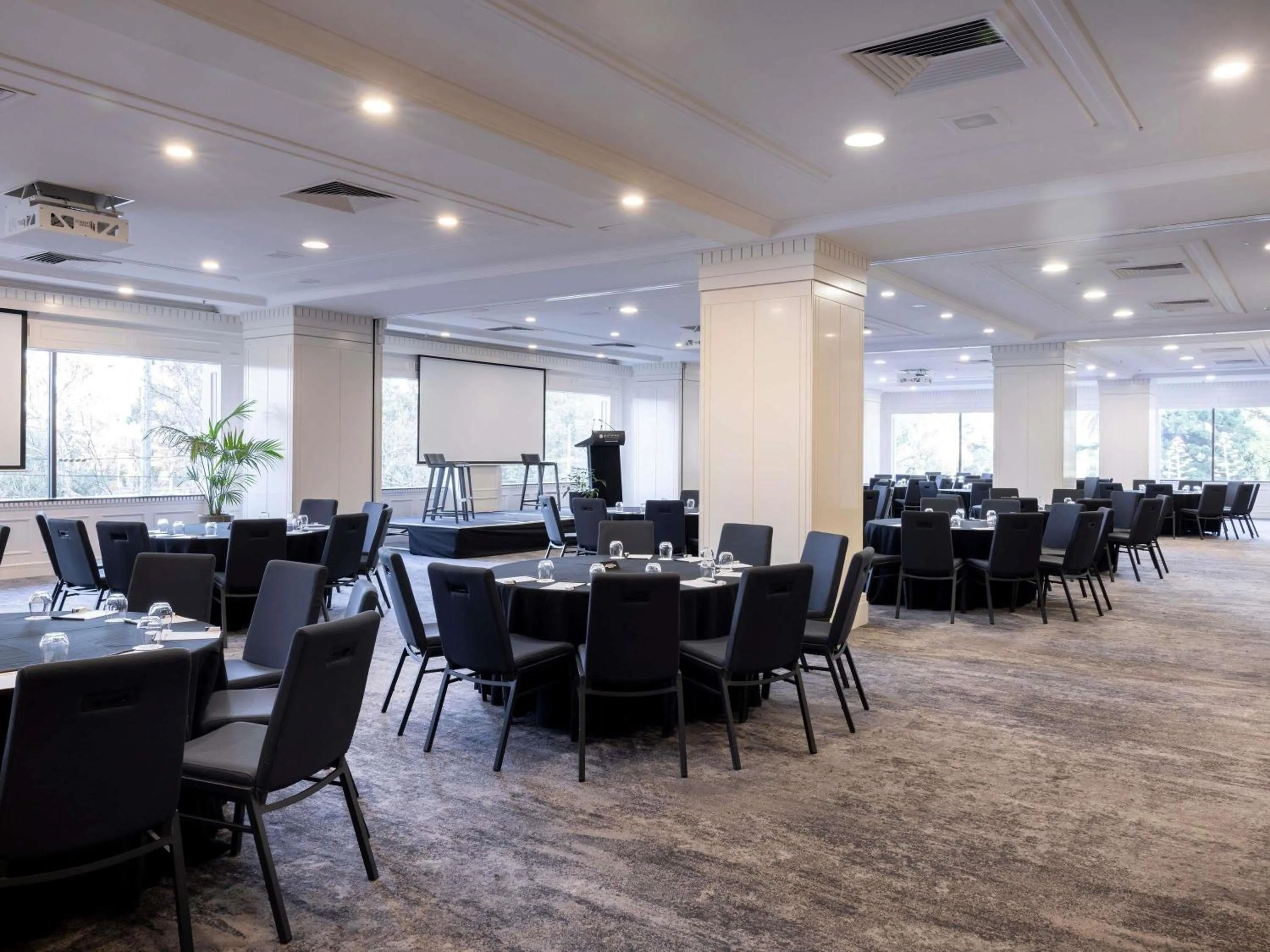 Meeting/conference room in Pullman Melbourne On the Park