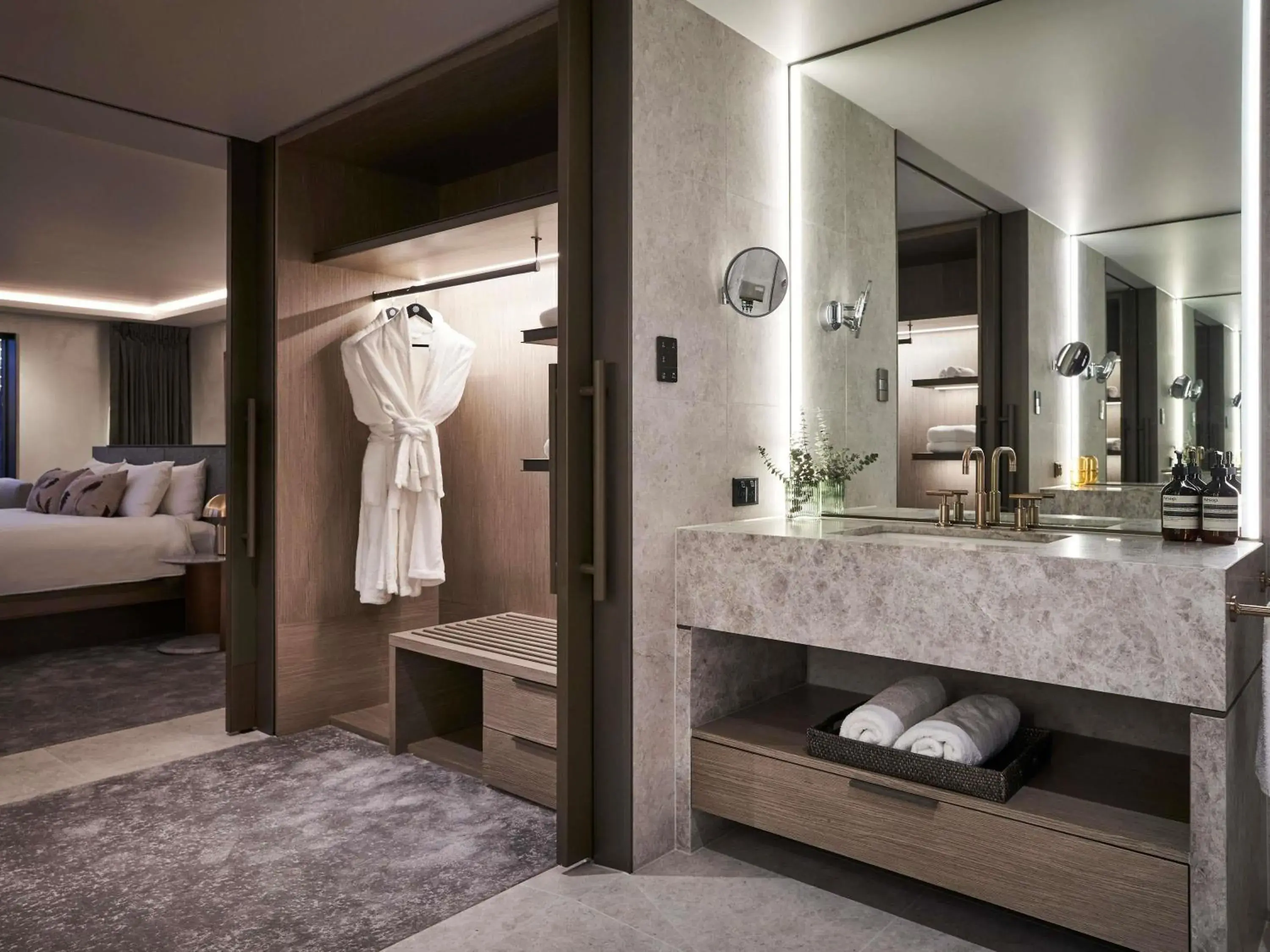 Bedroom, Bed in Pullman Melbourne On the Park Bedroom, Bed in Pullman Melbourne On the Park