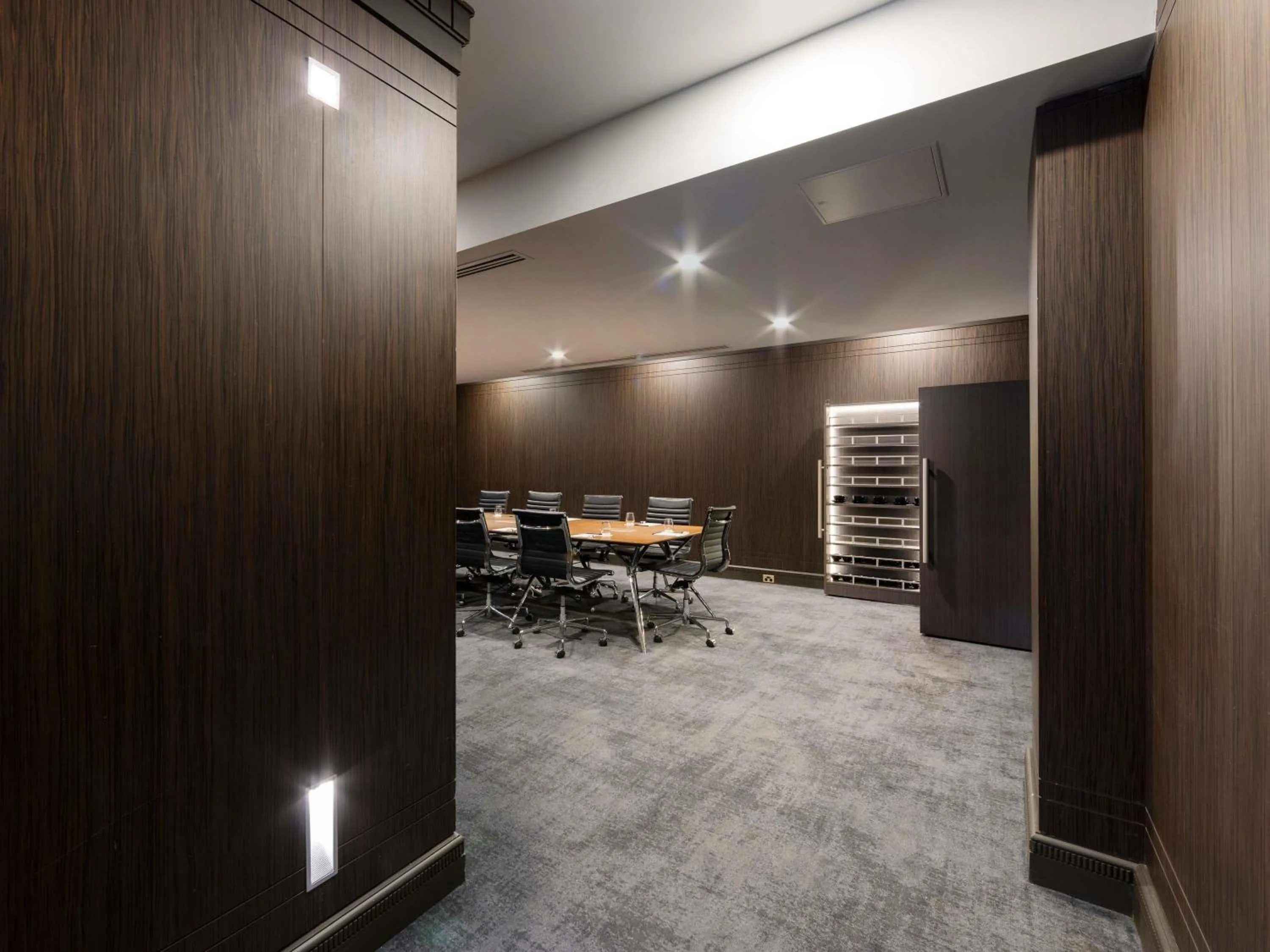 Meeting/conference room in Pullman Melbourne On the Park