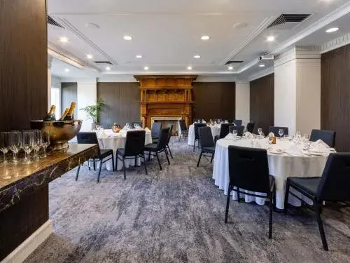 Pullman Melbourne On the Park Pullman Melbourne On the Park