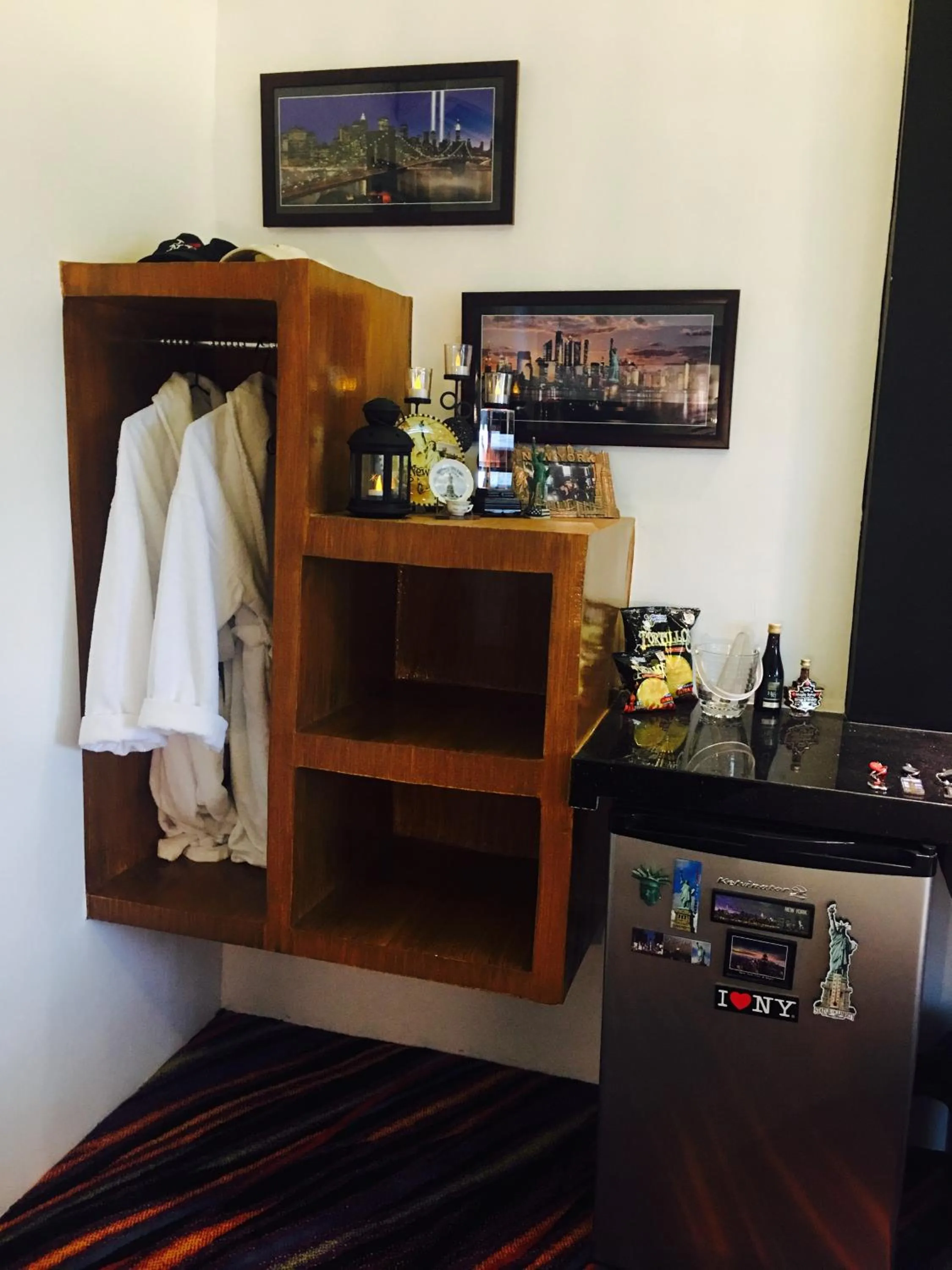 wardrobe in Italy Condotel Darasa