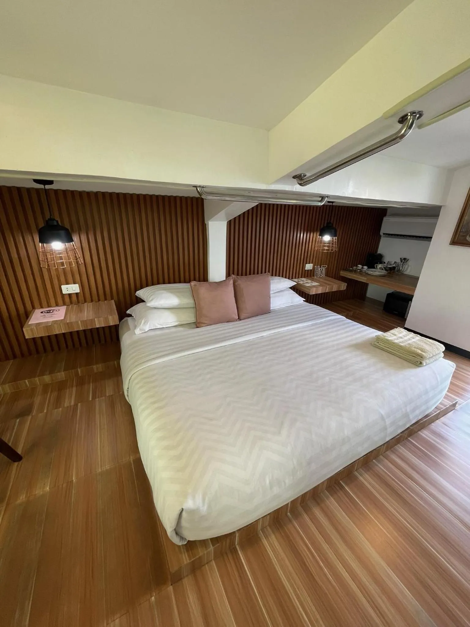 Bed in Italy Condotel Darasa