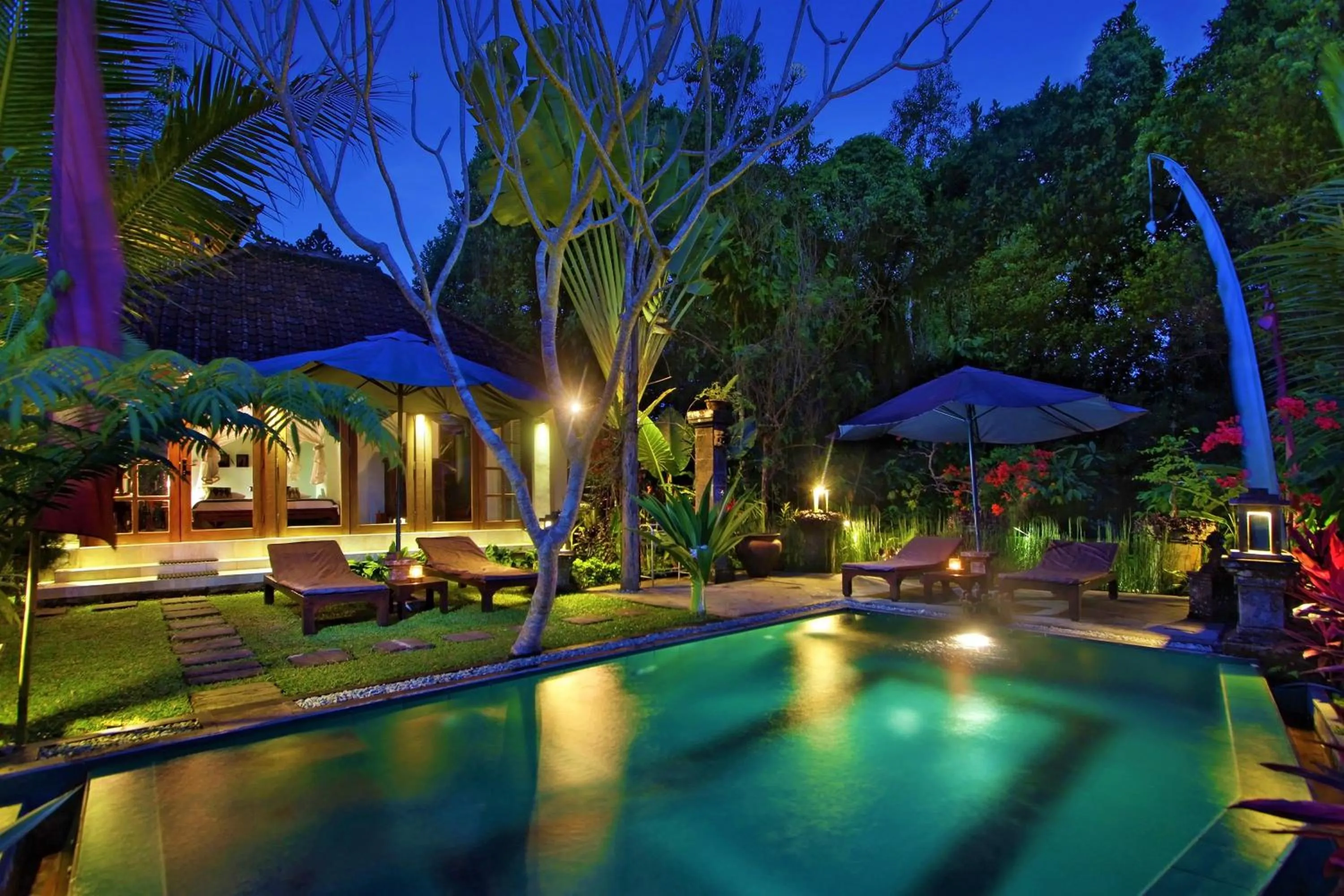 Night in The Mahogany Villa Ubud