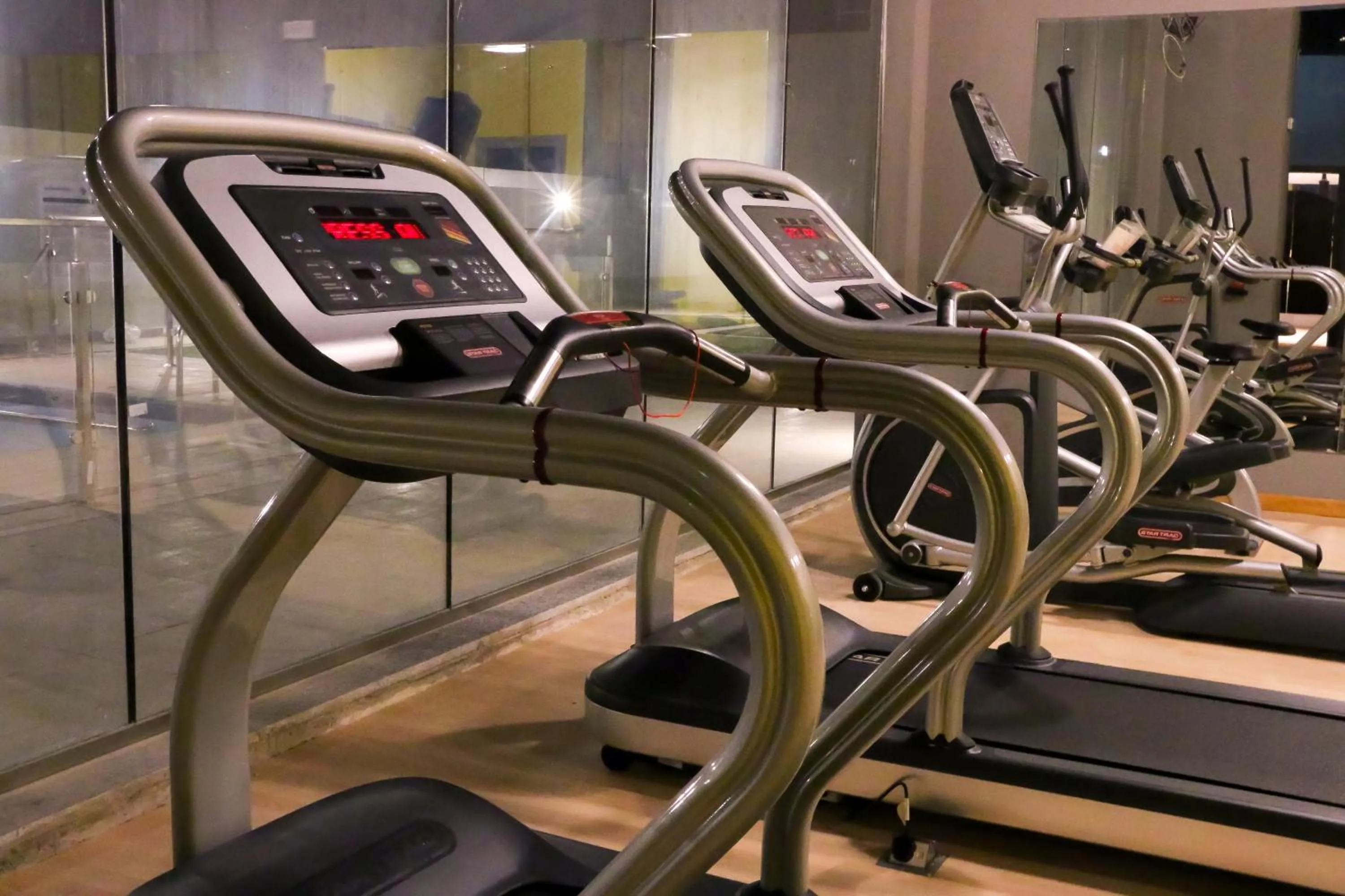 Fitness centre/facilities in Hafawah Suites