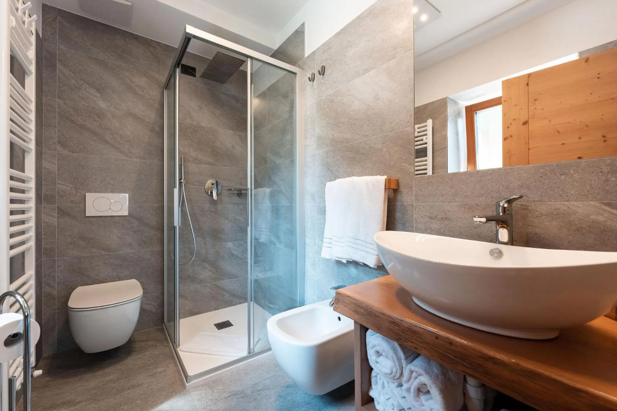 Bathroom in Hotel Piedibosco