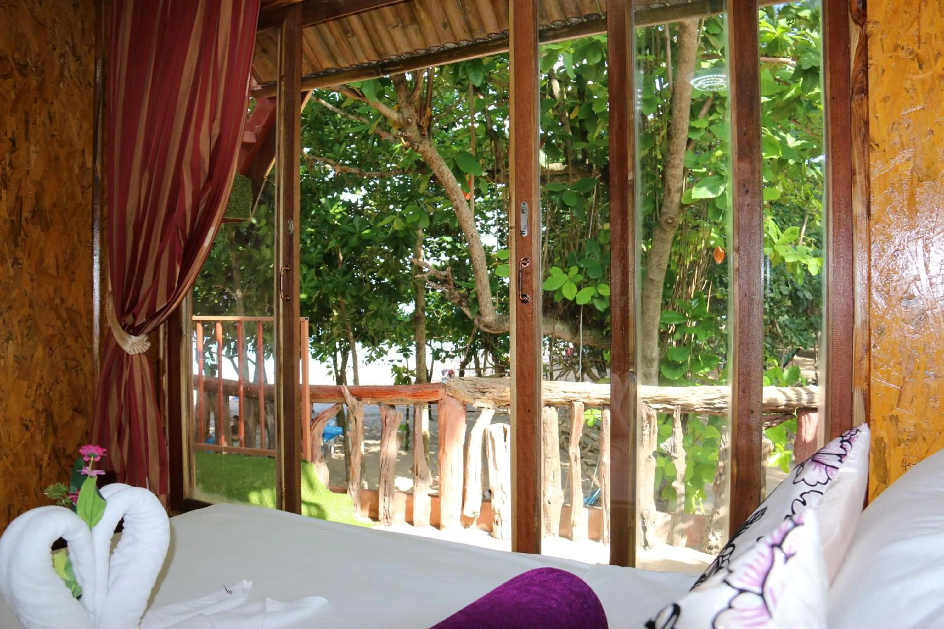 Ruan Mai Naiyang Beach Resort