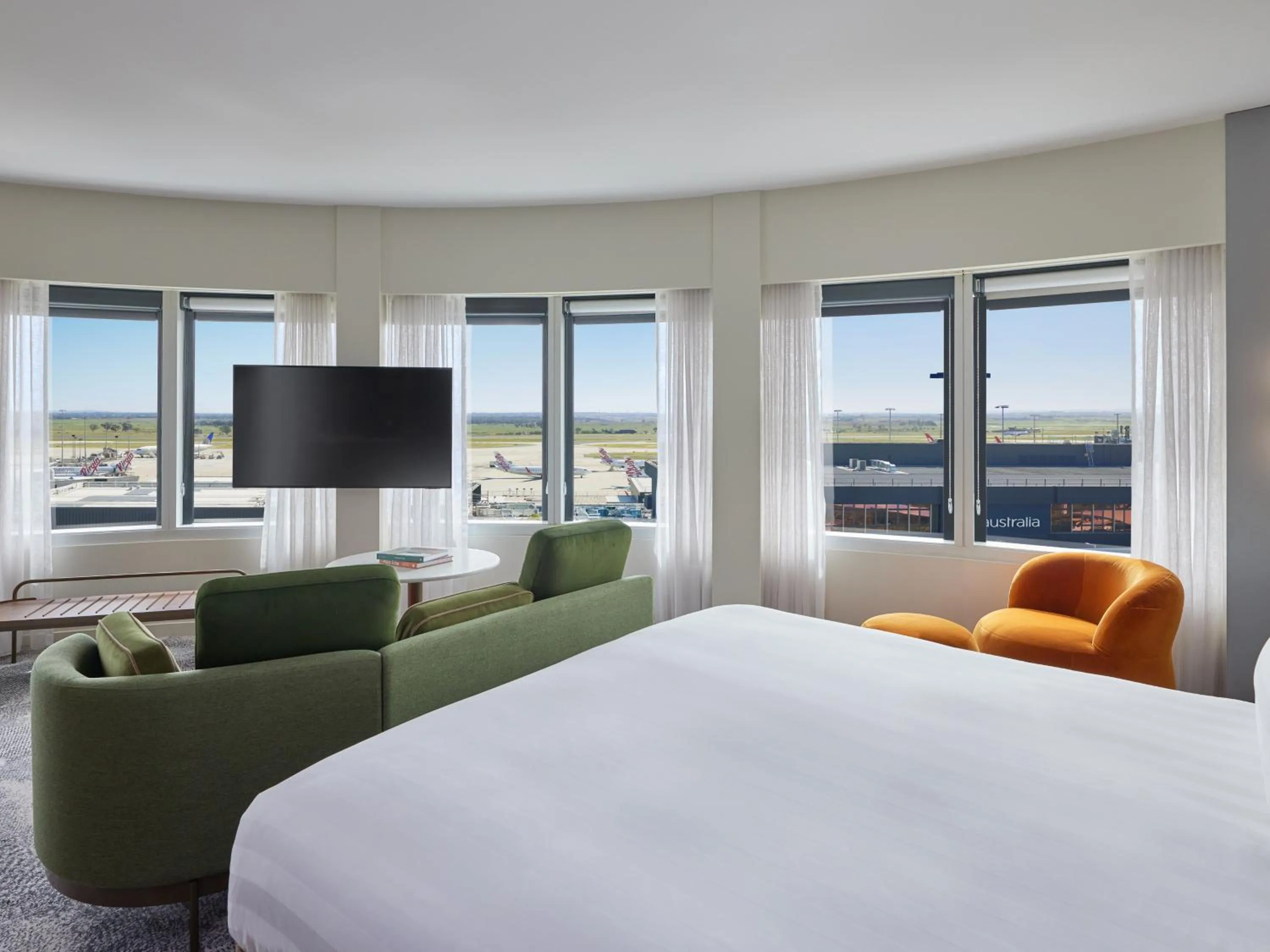 View (from property/room), Bed in PARKROYAL Melbourne Airport