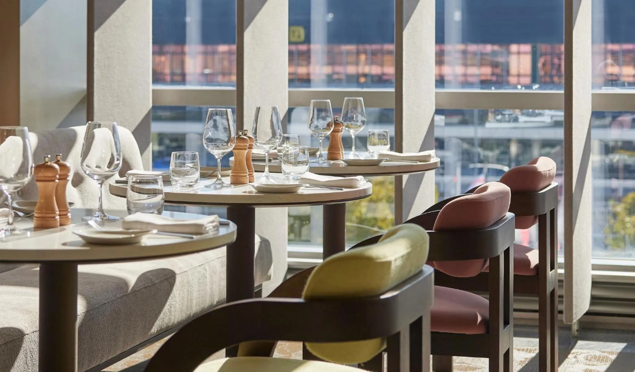 Restaurant/places to eat in PARKROYAL Melbourne Airport