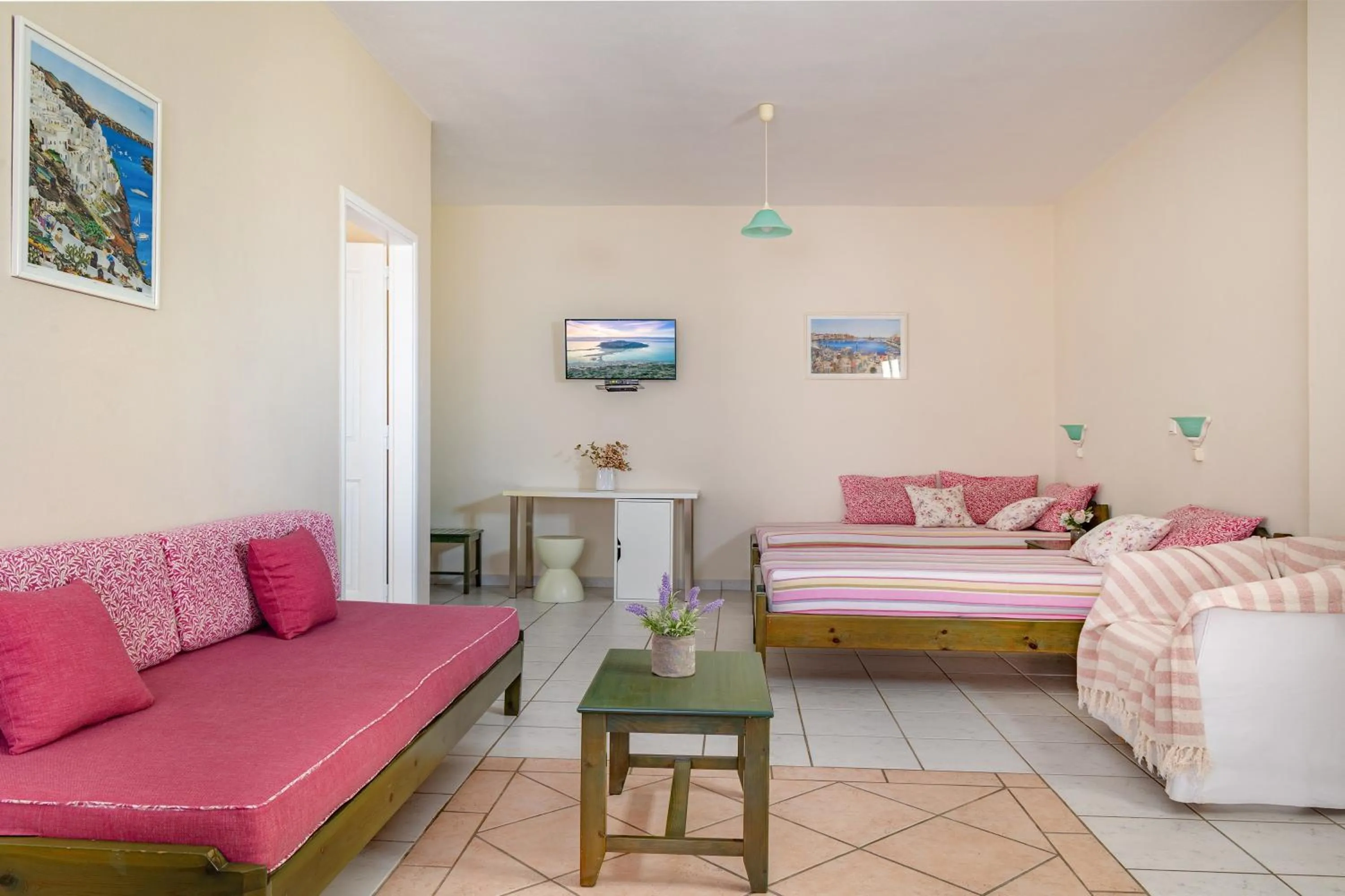 Photo of the whole room, Bed in Armonia Apartments