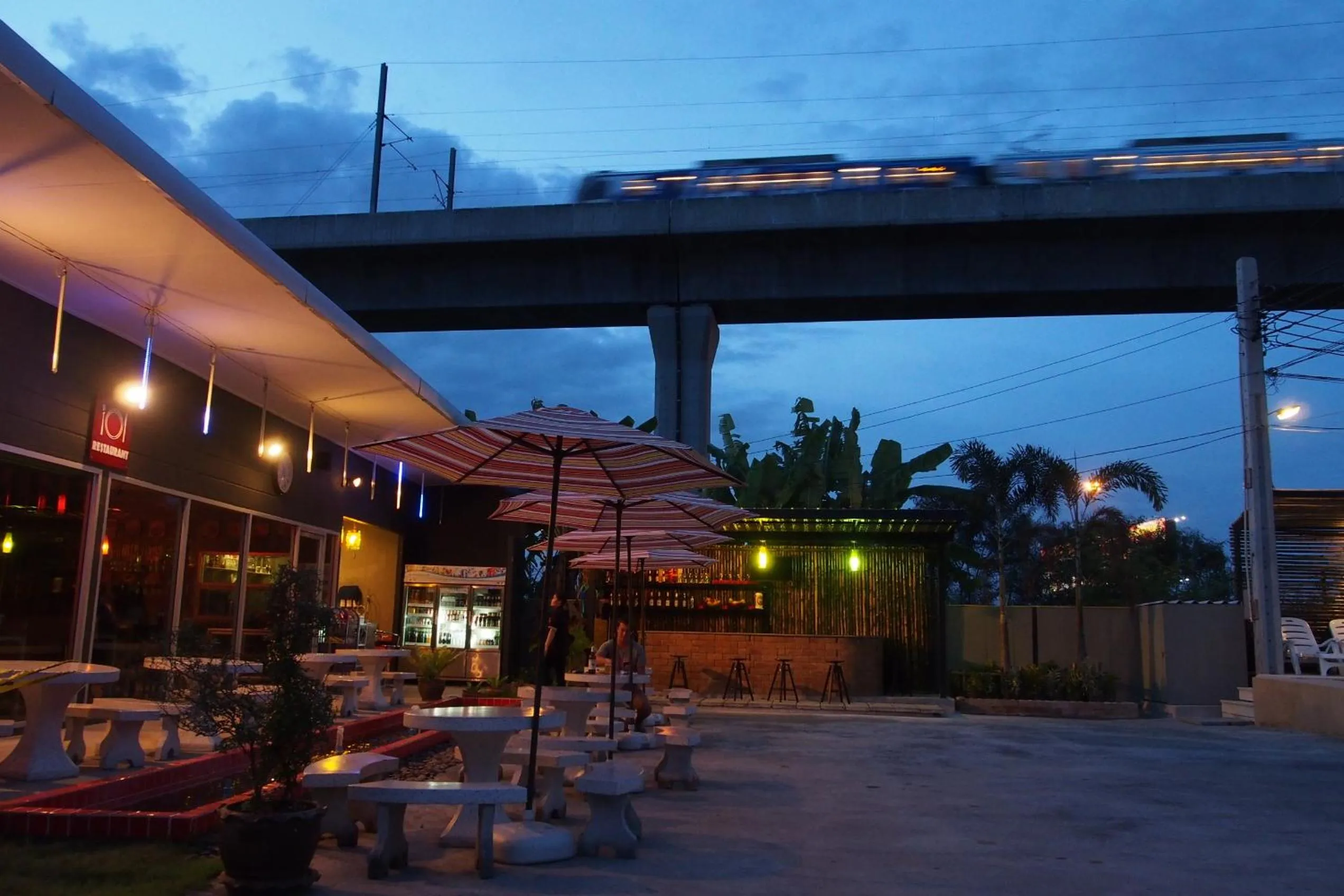 Restaurant/places to eat in Nest Boutique Resort