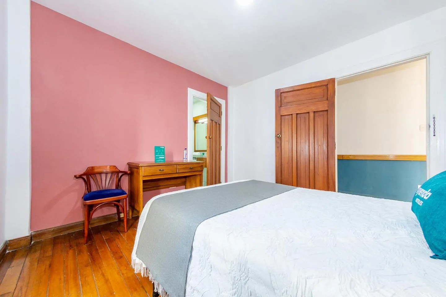 Photo of the whole room, Bed in Ayenda Escorial 1936
