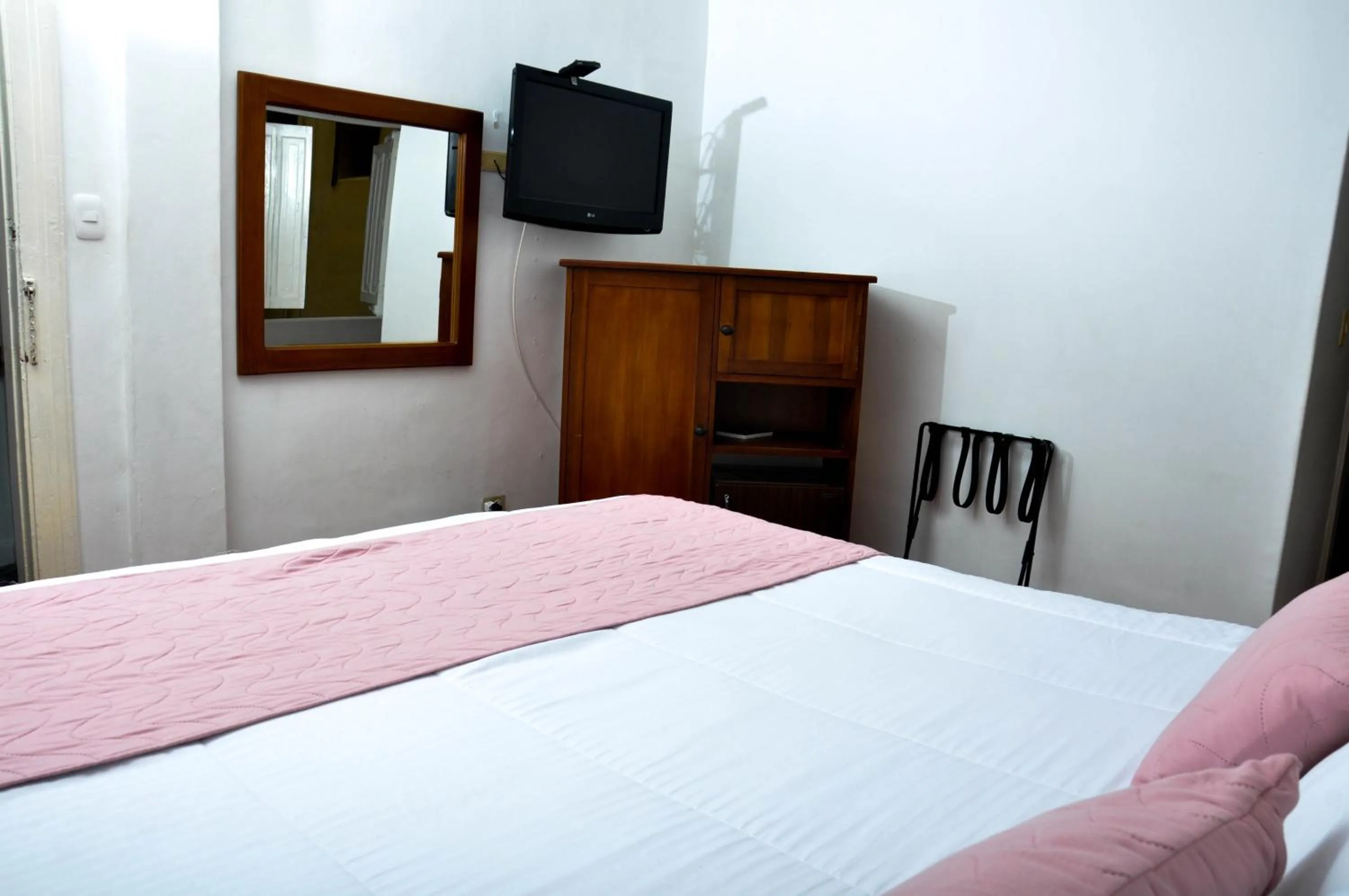 Bed in Ayenda Escorial 1936