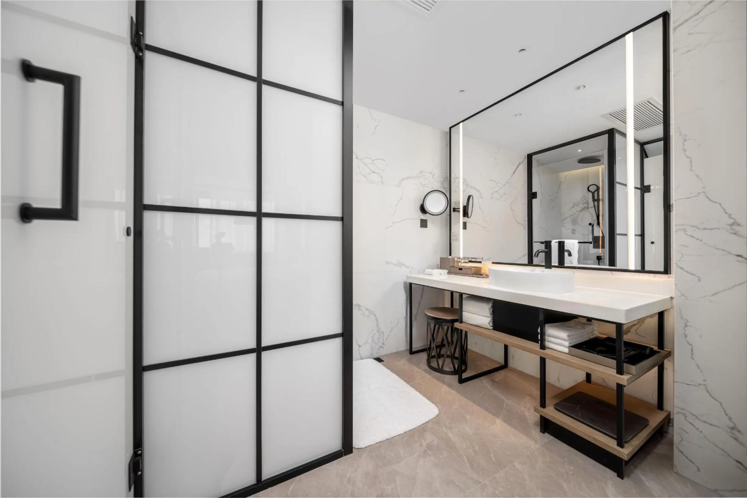 Toilet in Sheraton Chengdu Lido Hotel