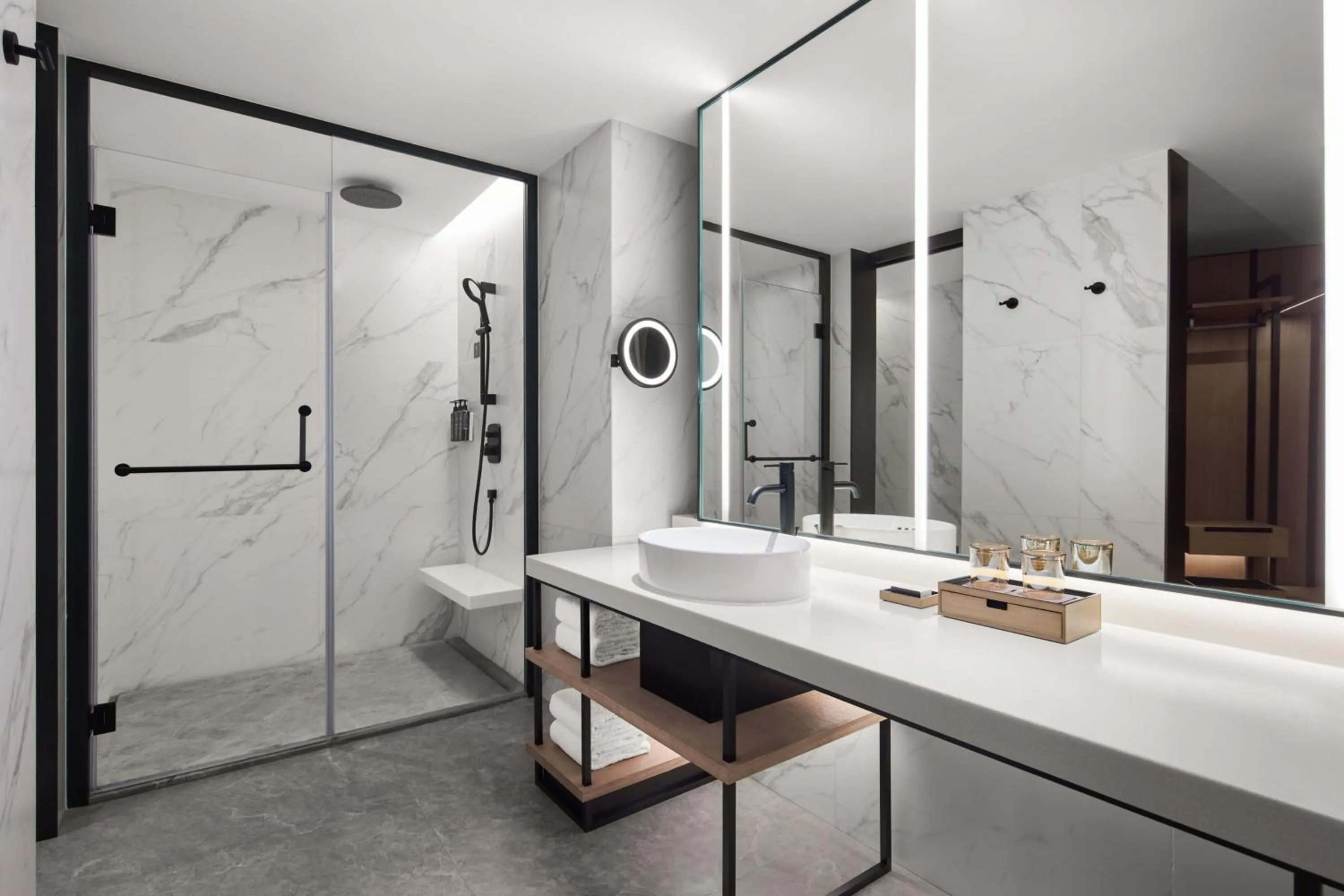 Photo of the whole room in Sheraton Chengdu Lido Hotel