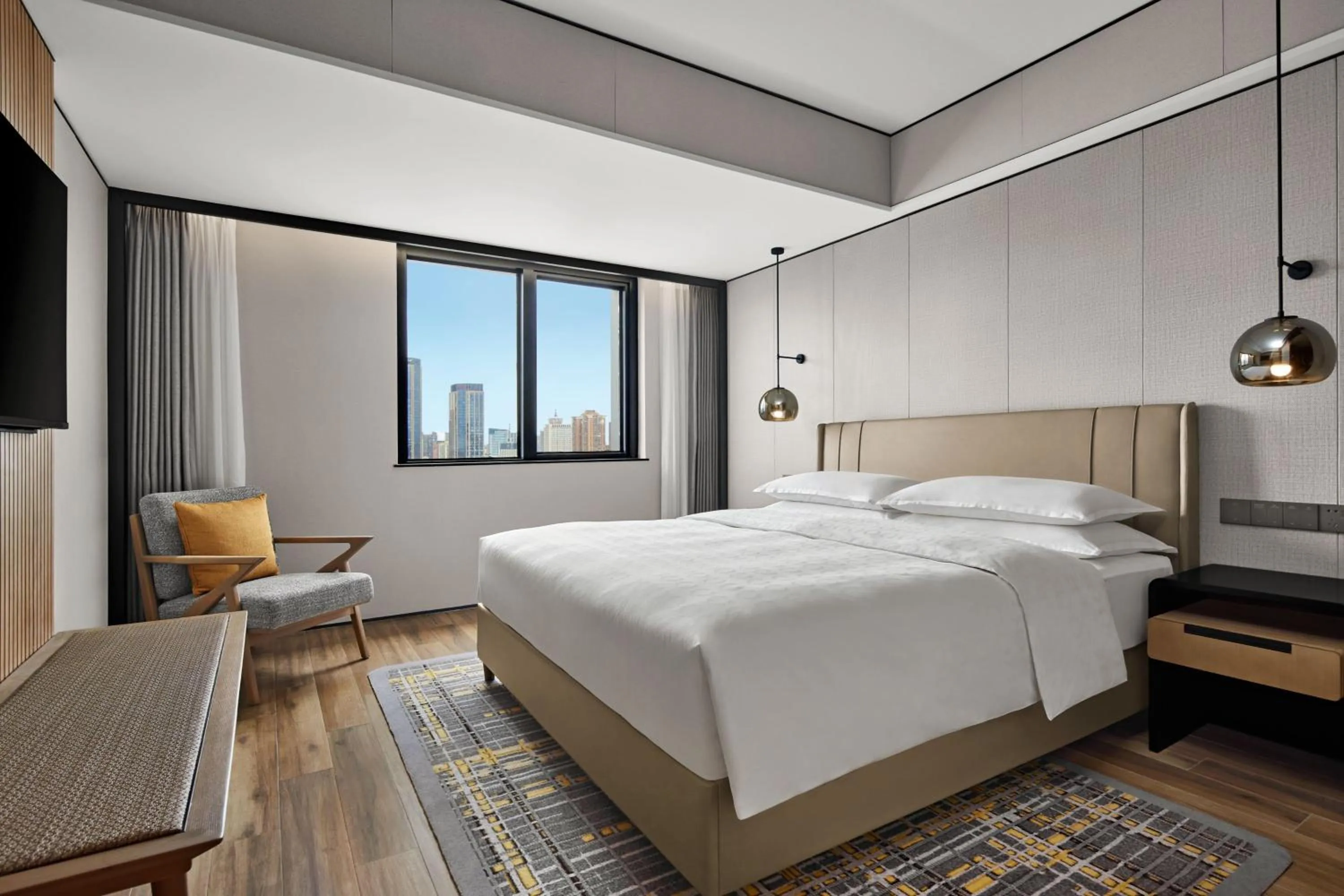 Photo of the whole room, Bed in Sheraton Chengdu Lido Hotel