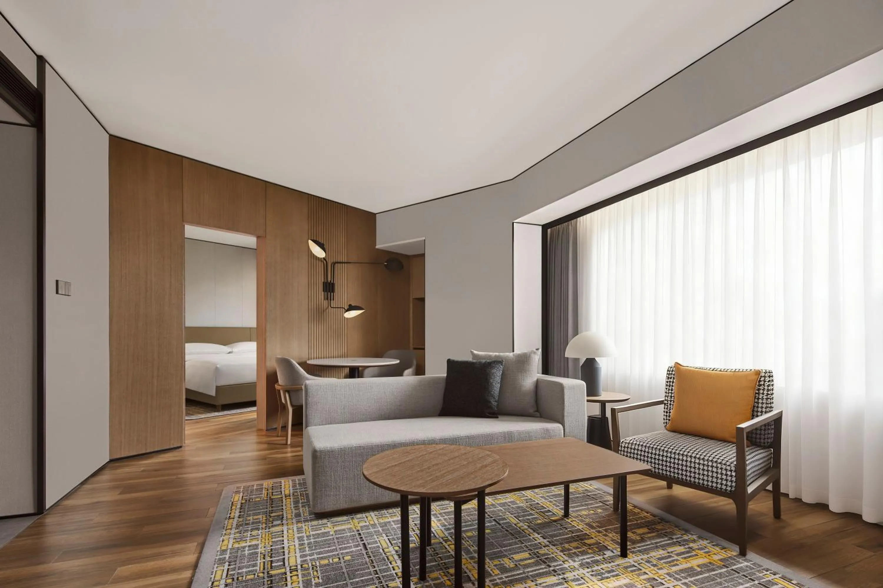 Living room, Bed in Sheraton Chengdu Lido Hotel