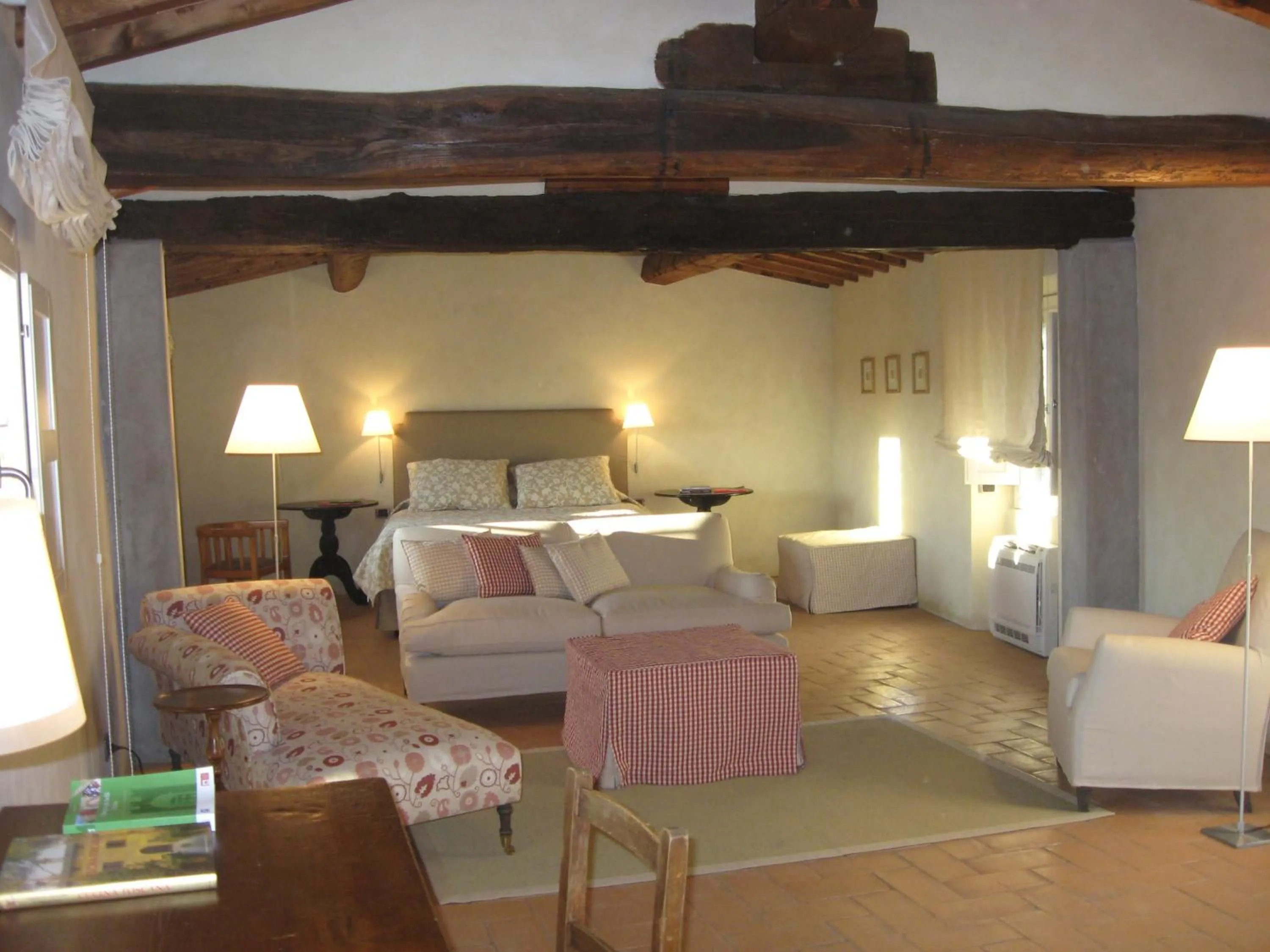 Photo of the whole room, Bed in Agriturismo Villa Di Campolungo