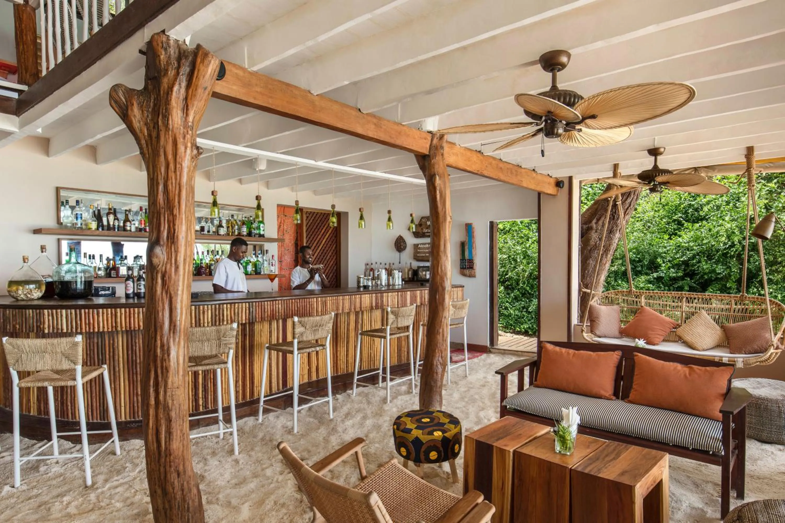 Lounge or bar in Constance Tsarabanjina - All Inclusive
