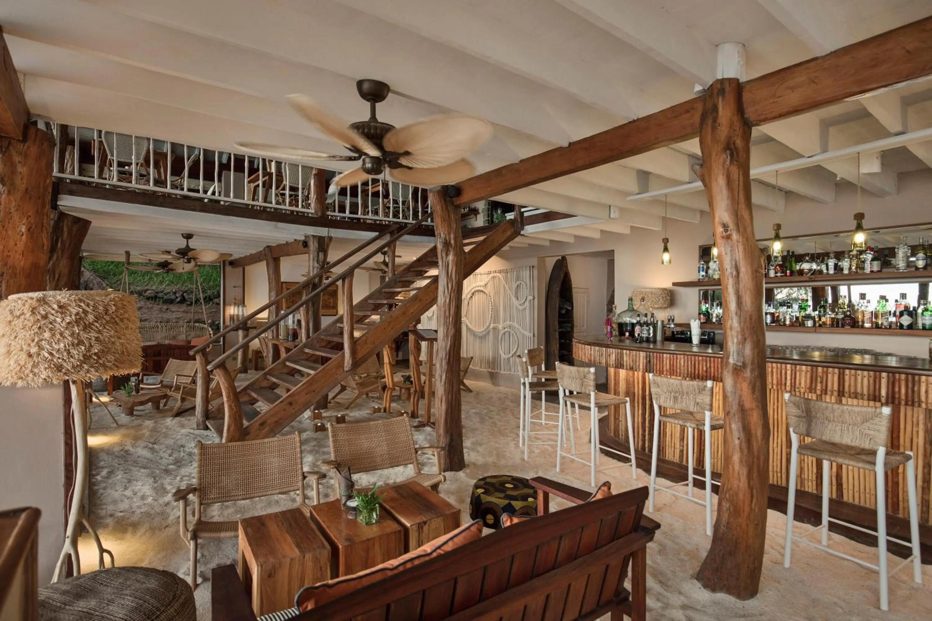 Lounge or bar in Constance Tsarabanjina - All Inclusive