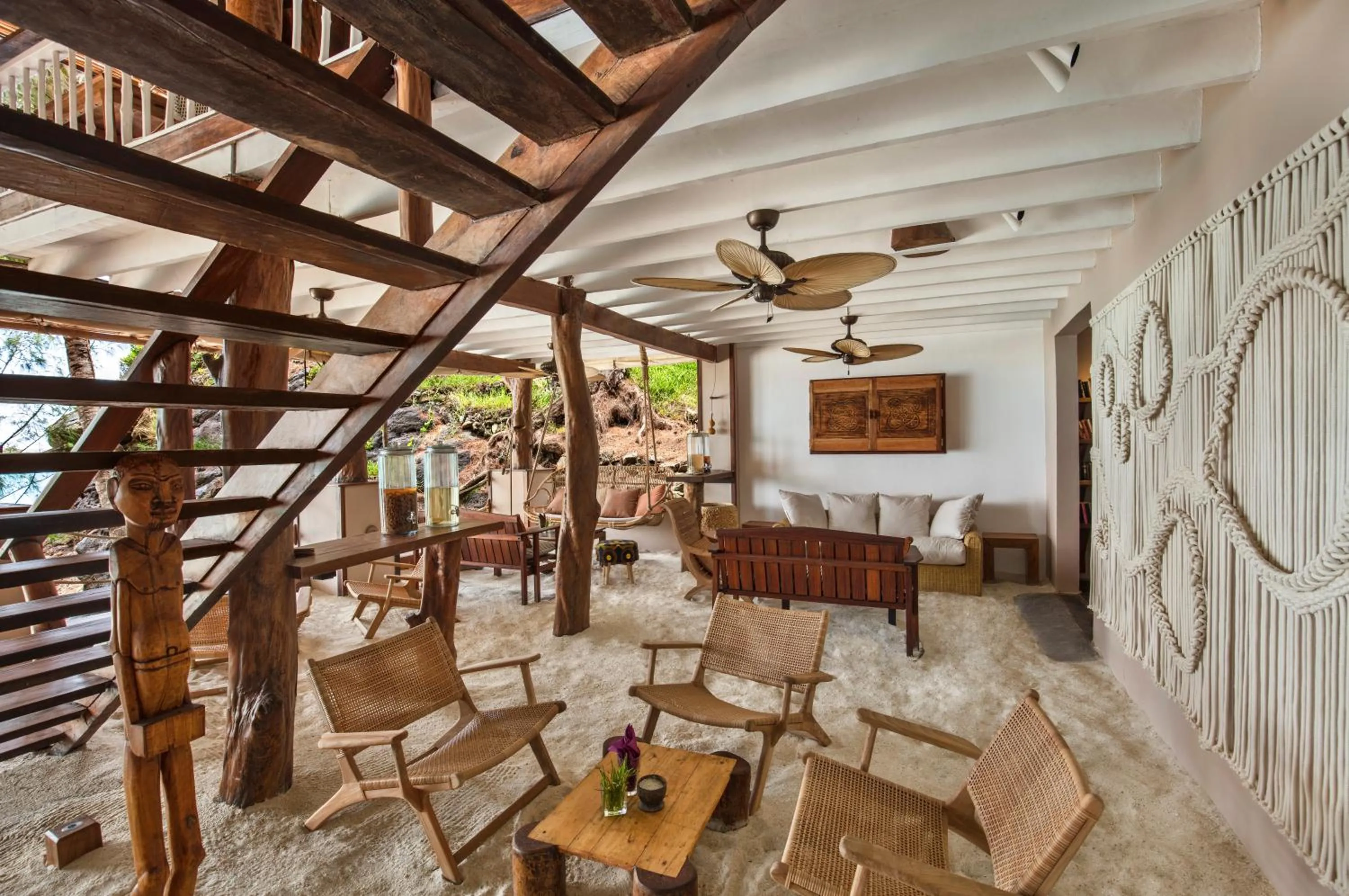 Lounge or bar in Constance Tsarabanjina - All Inclusive