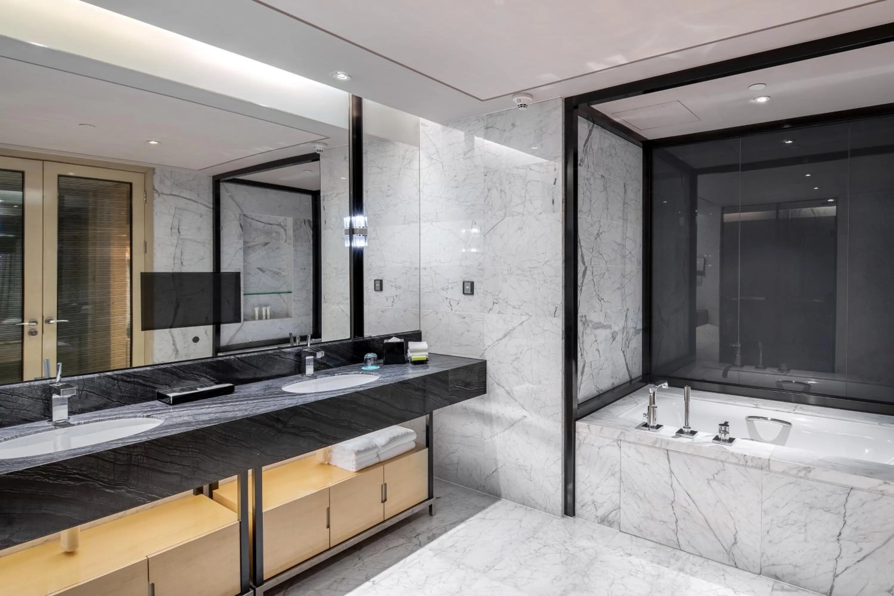 Bathroom in Le Meridien Chongqing Nan'an