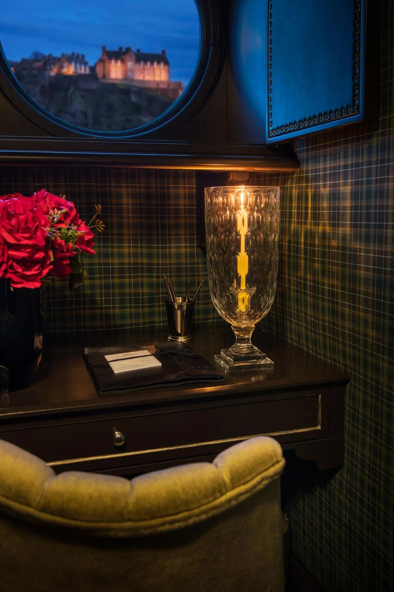 Photo of the whole room in 100 Princes Street