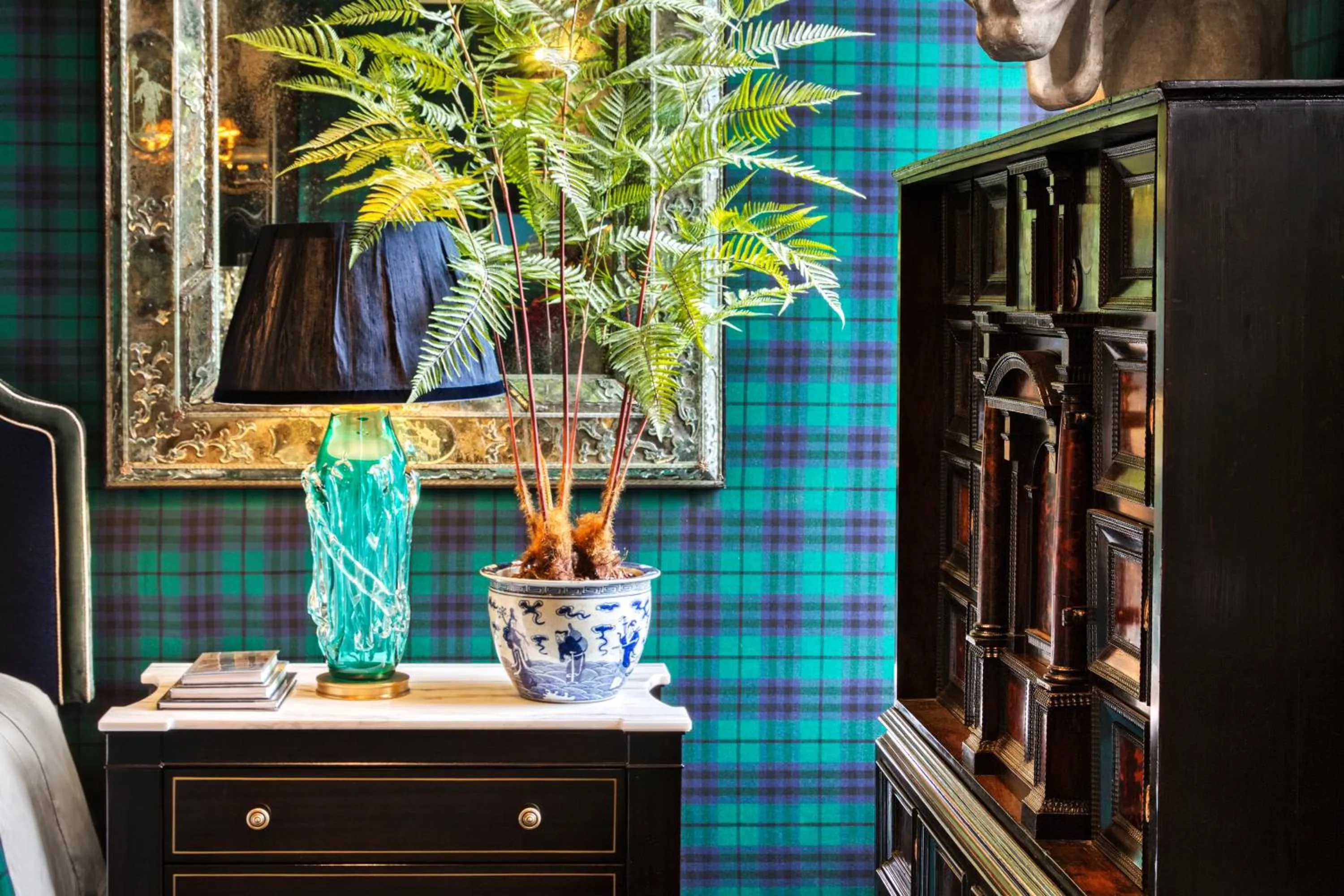 Bed in 100 Princes Street