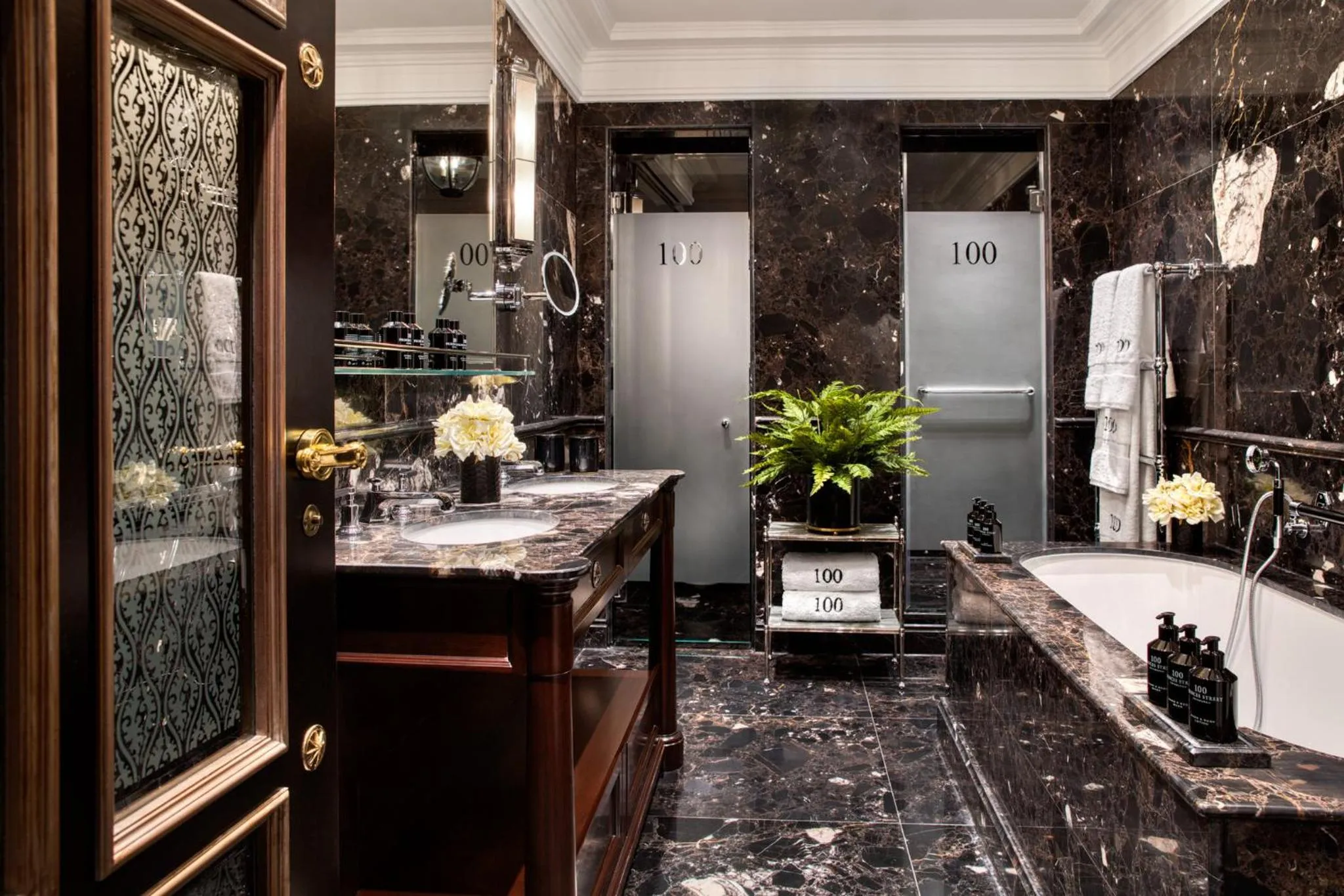 Bedroom in 100 Princes Street