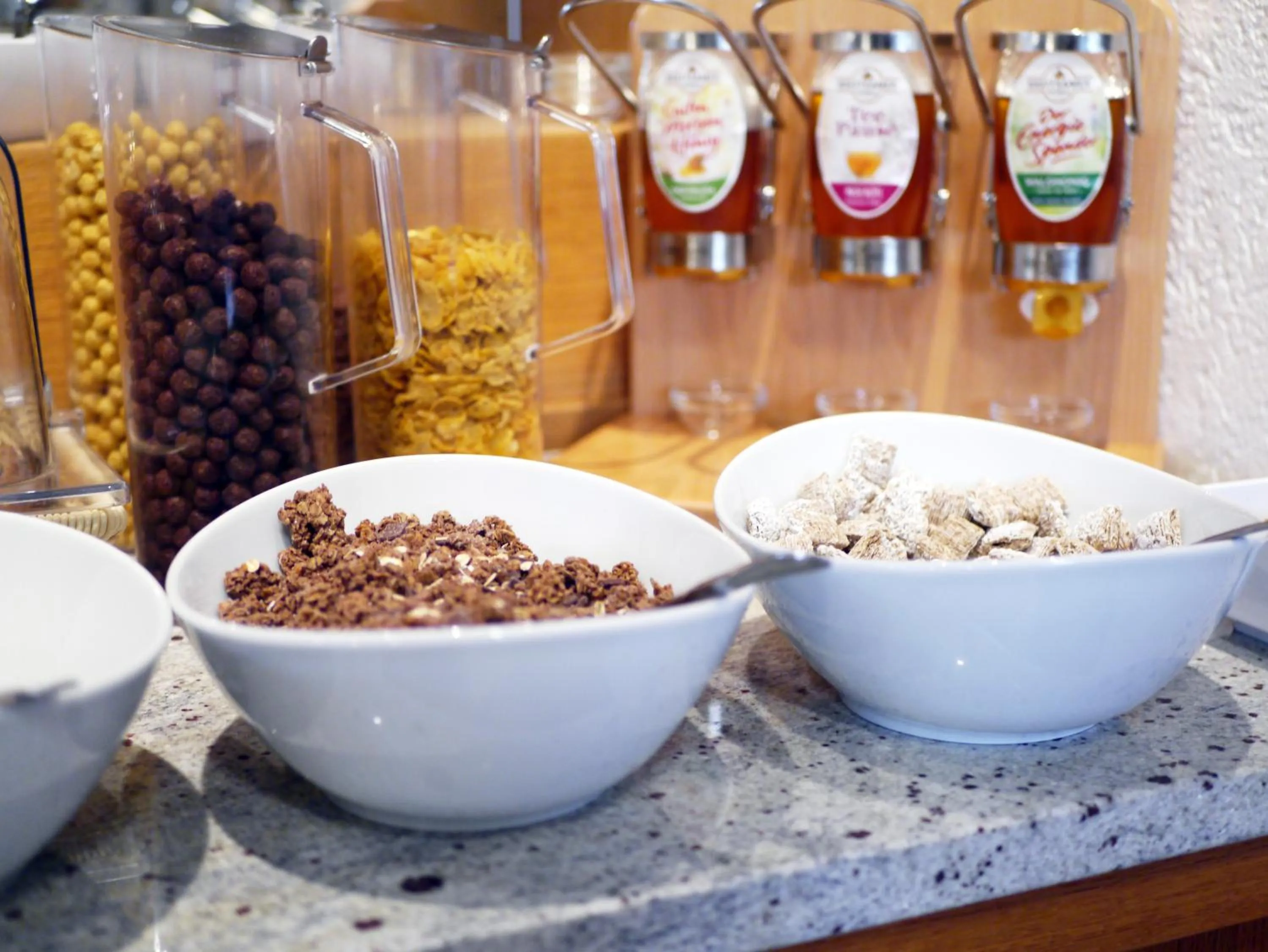 Buffet breakfast in Hotel Lenauhof