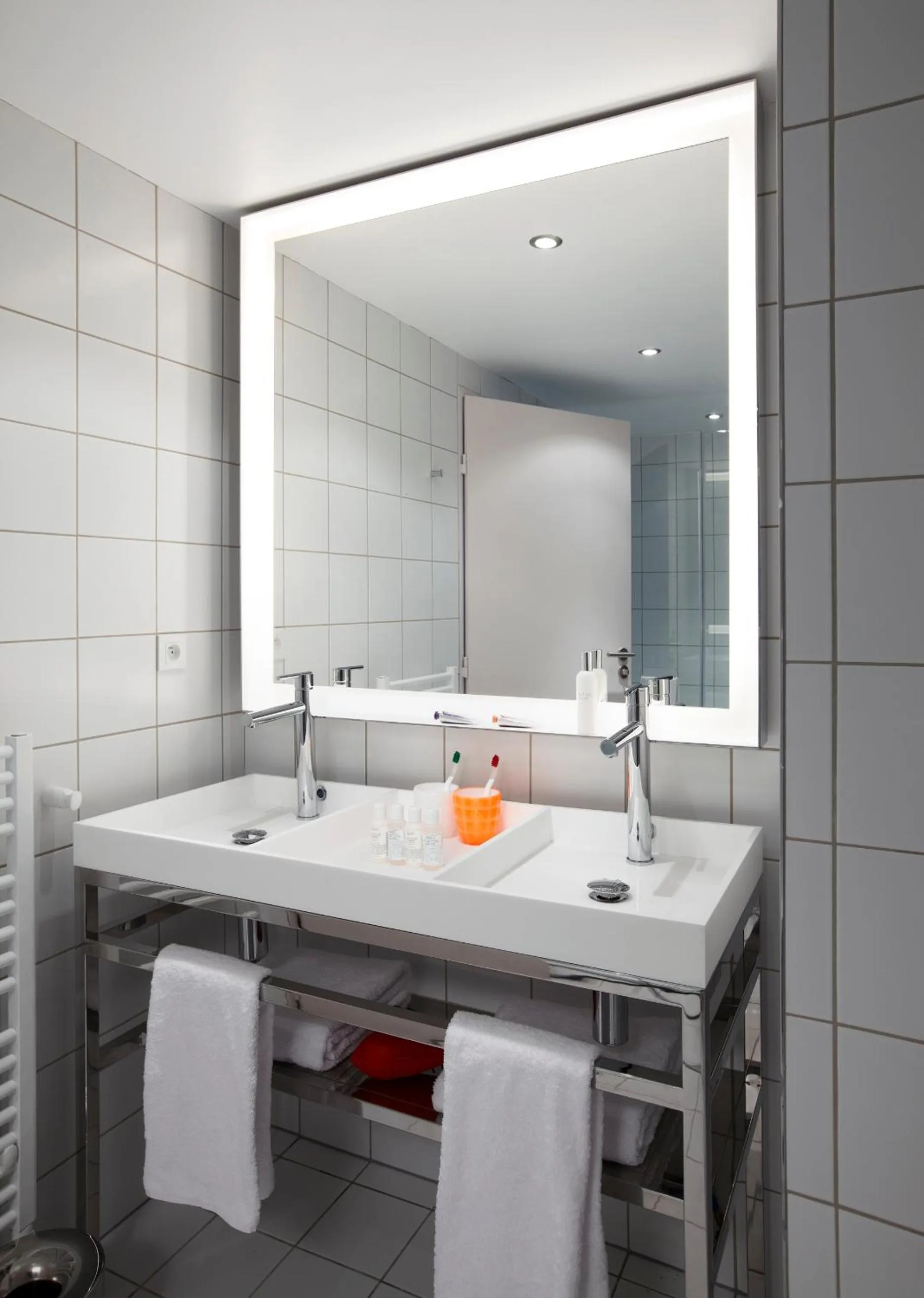 Bathroom in Mama Shelter Marseille