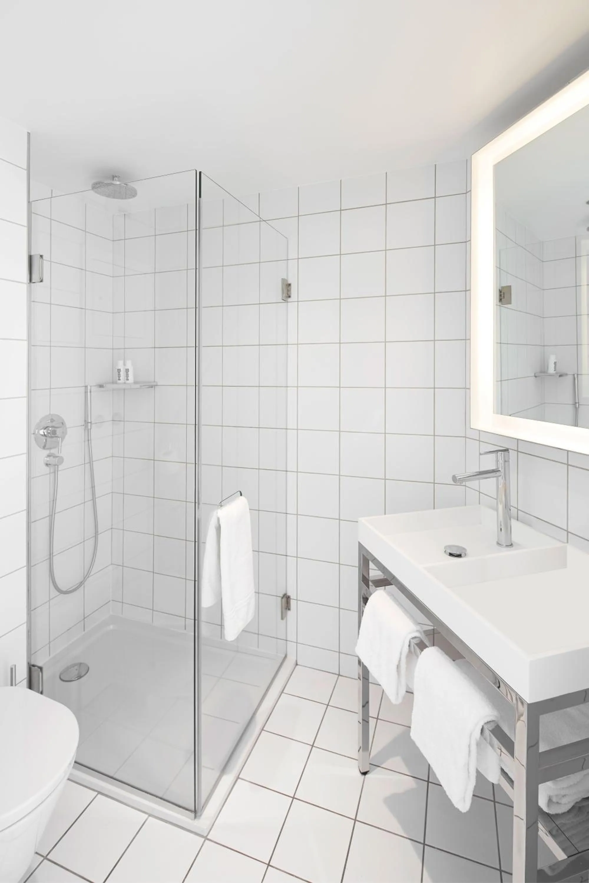 Bathroom in Mama Shelter Marseille