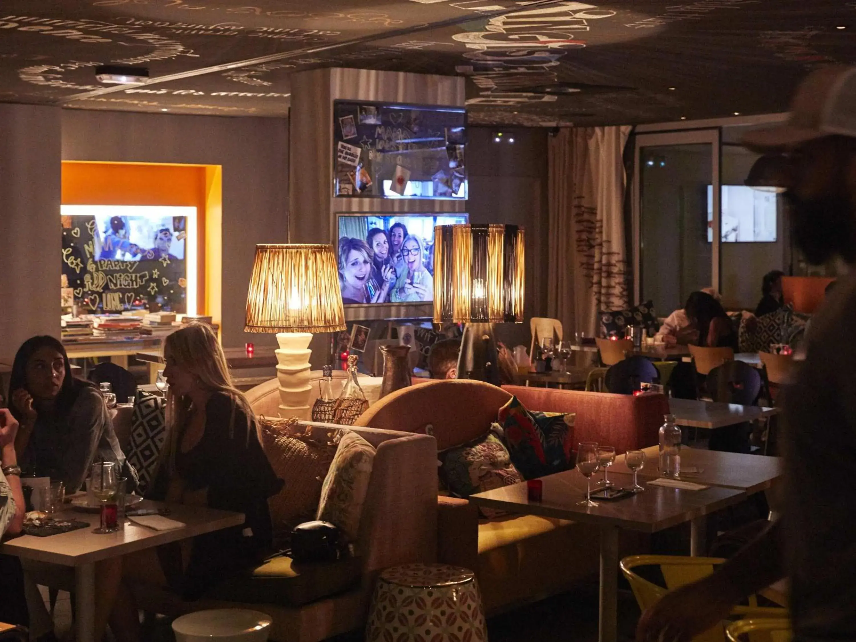 Restaurant/places to eat in Mama Shelter Marseille Restaurant/places to eat in Mama Shelter Marseille