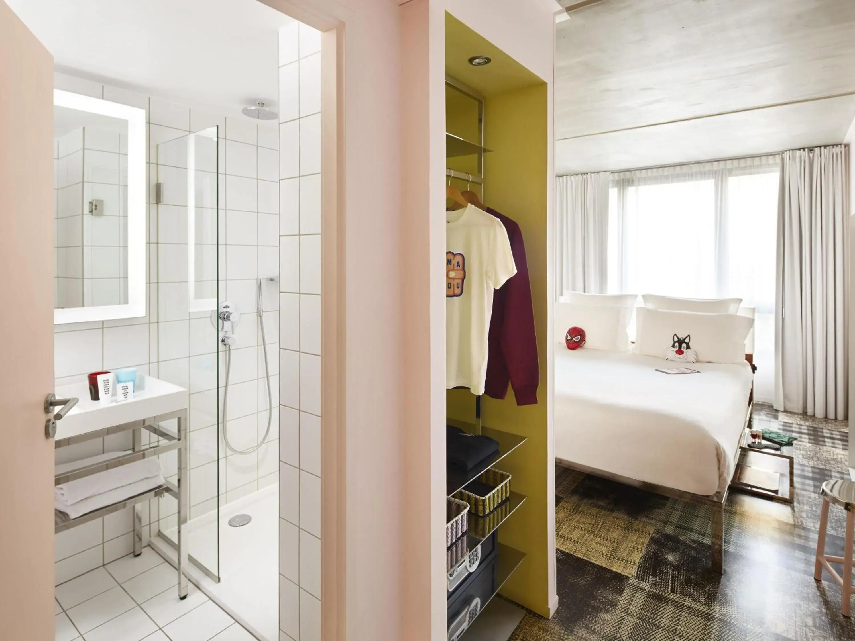 Bedroom, Bed in Mama Shelter Marseille Bedroom, Bed in Mama Shelter Marseille