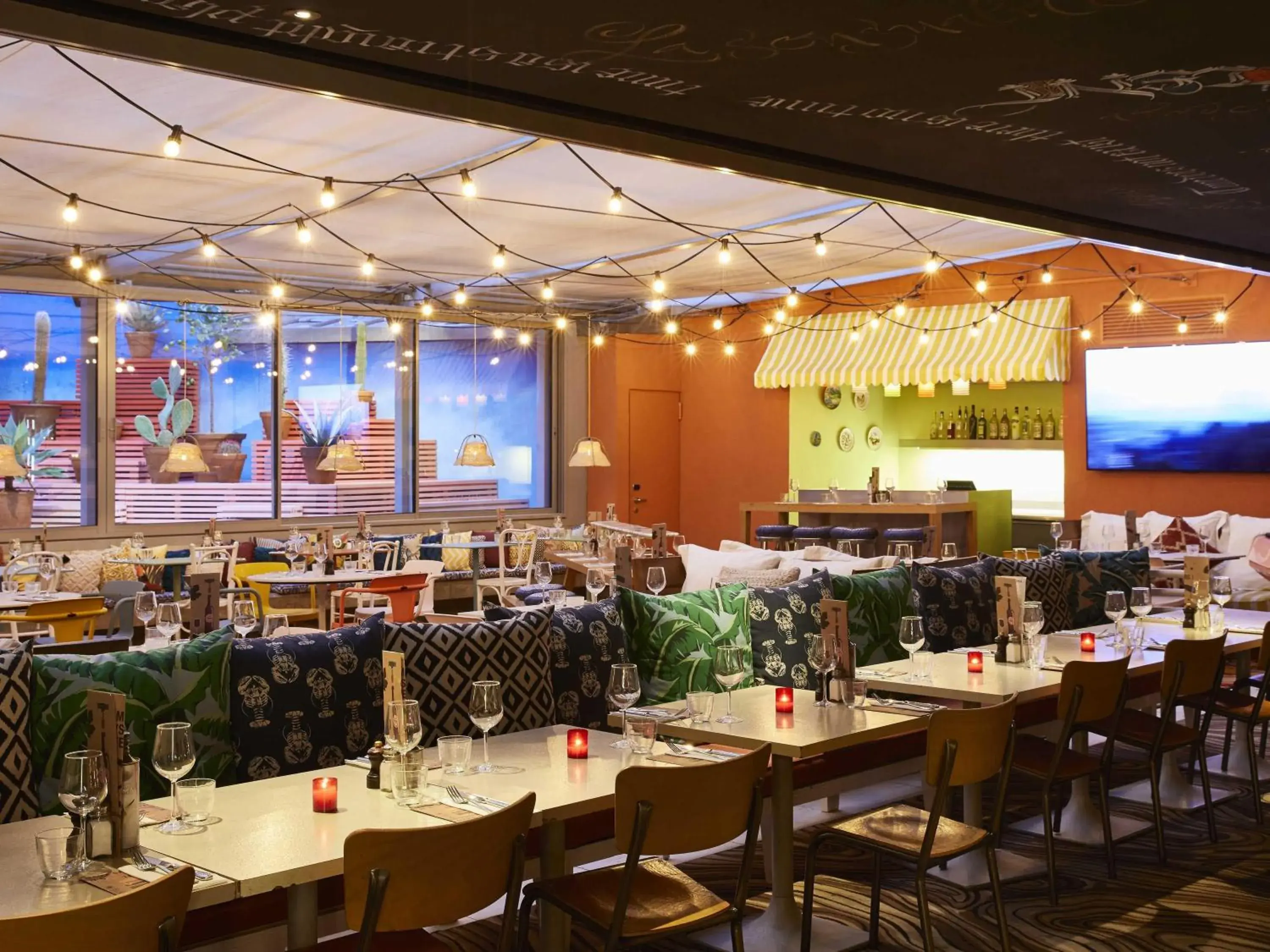 Restaurant/places to eat in Mama Shelter Marseille Restaurant/places to eat in Mama Shelter Marseille