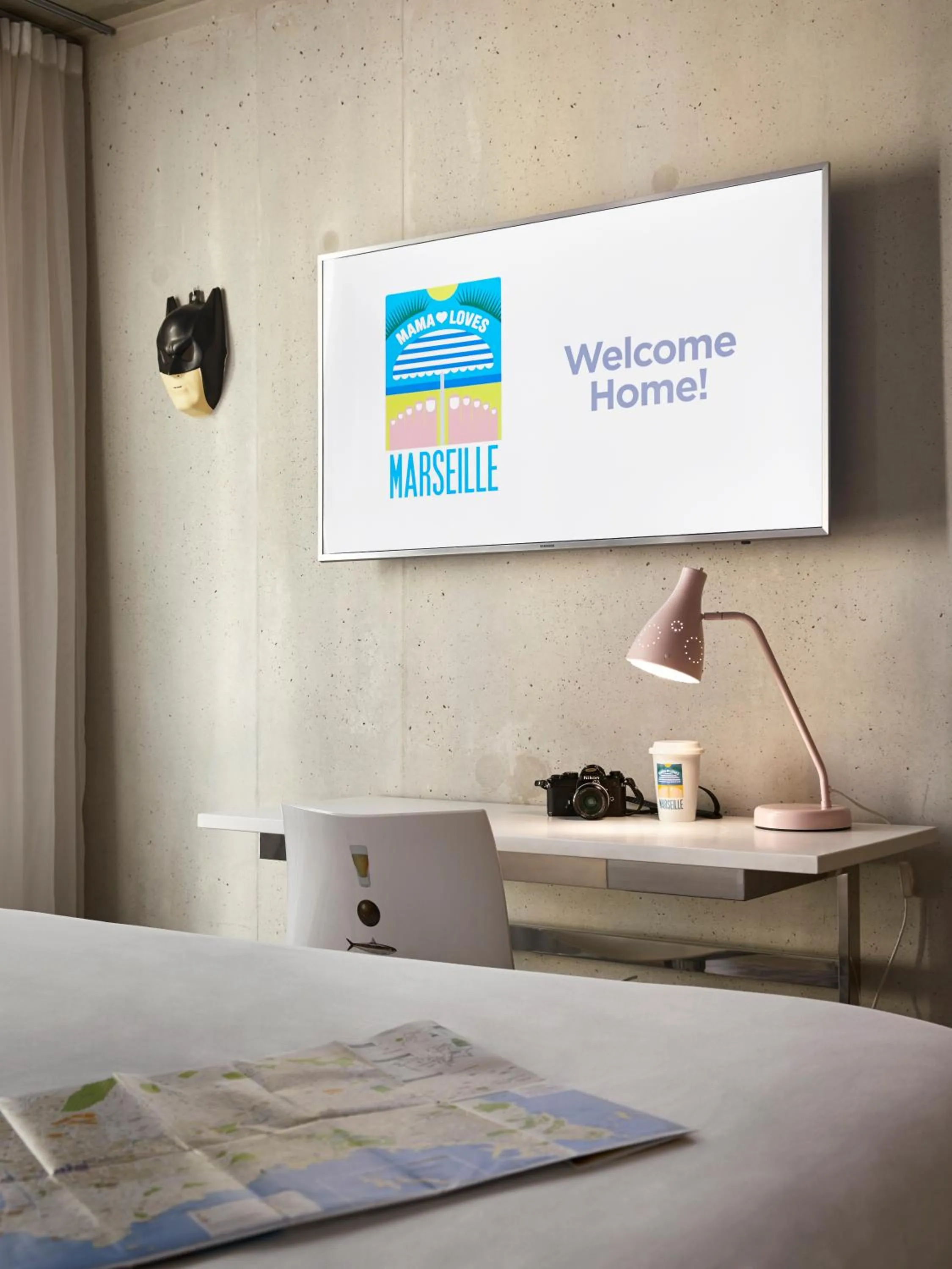 TV and multimedia, Bed in Mama Shelter Marseille