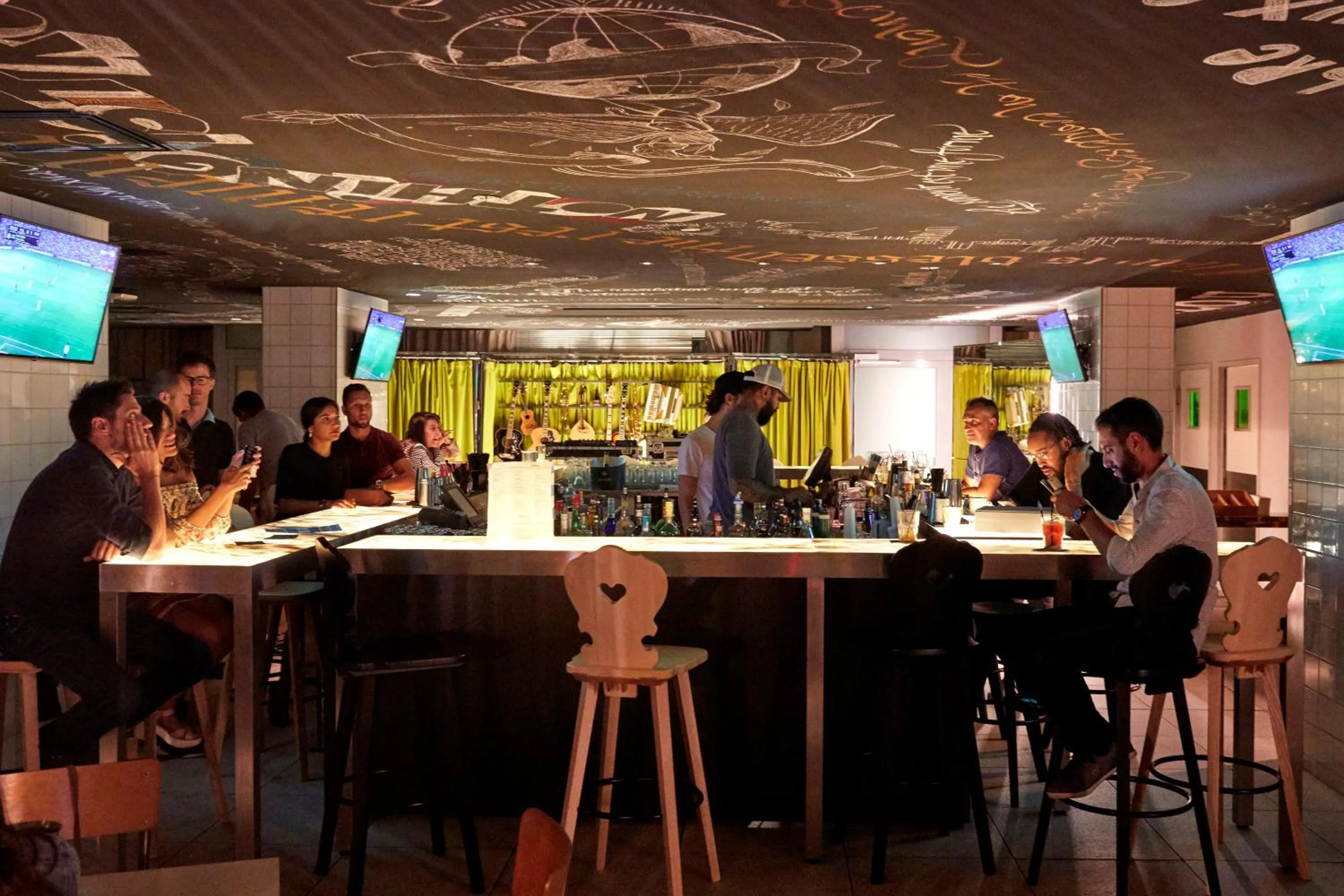 Lounge or bar in Mama Shelter Marseille