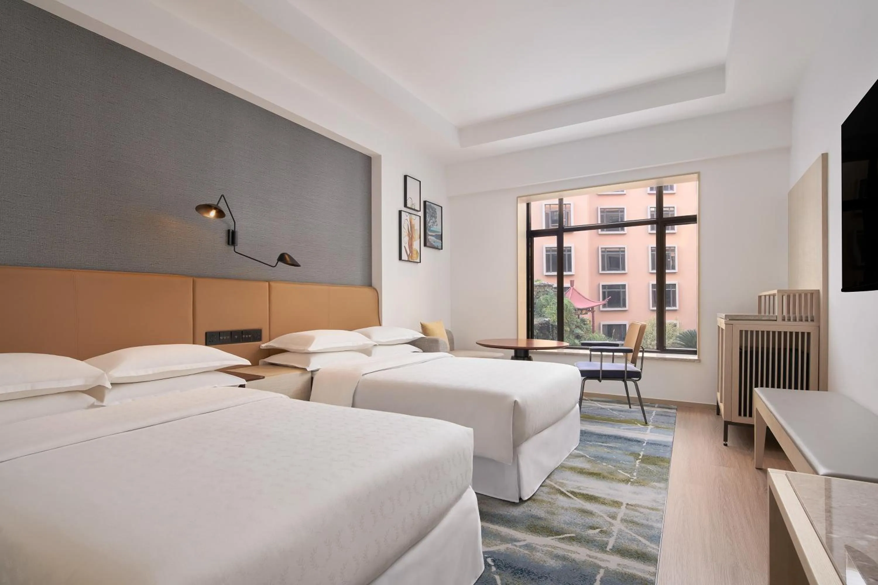 City view, Bed in Sheraton Guilin Hotel